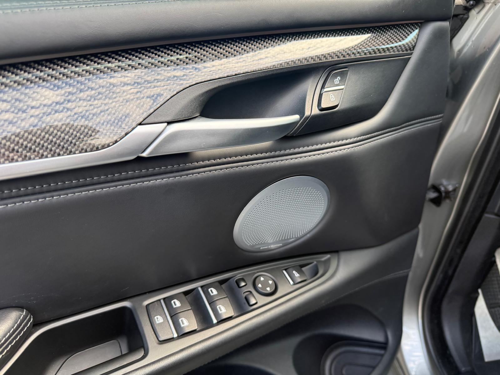 BMW X5 M | 2E EIGENAAR |3/6/12MND GARANTIE| PANO | LED | B&O | DAB | HEAD-UP | 360 CAMERA | TREKHAAK | BOMVOL |