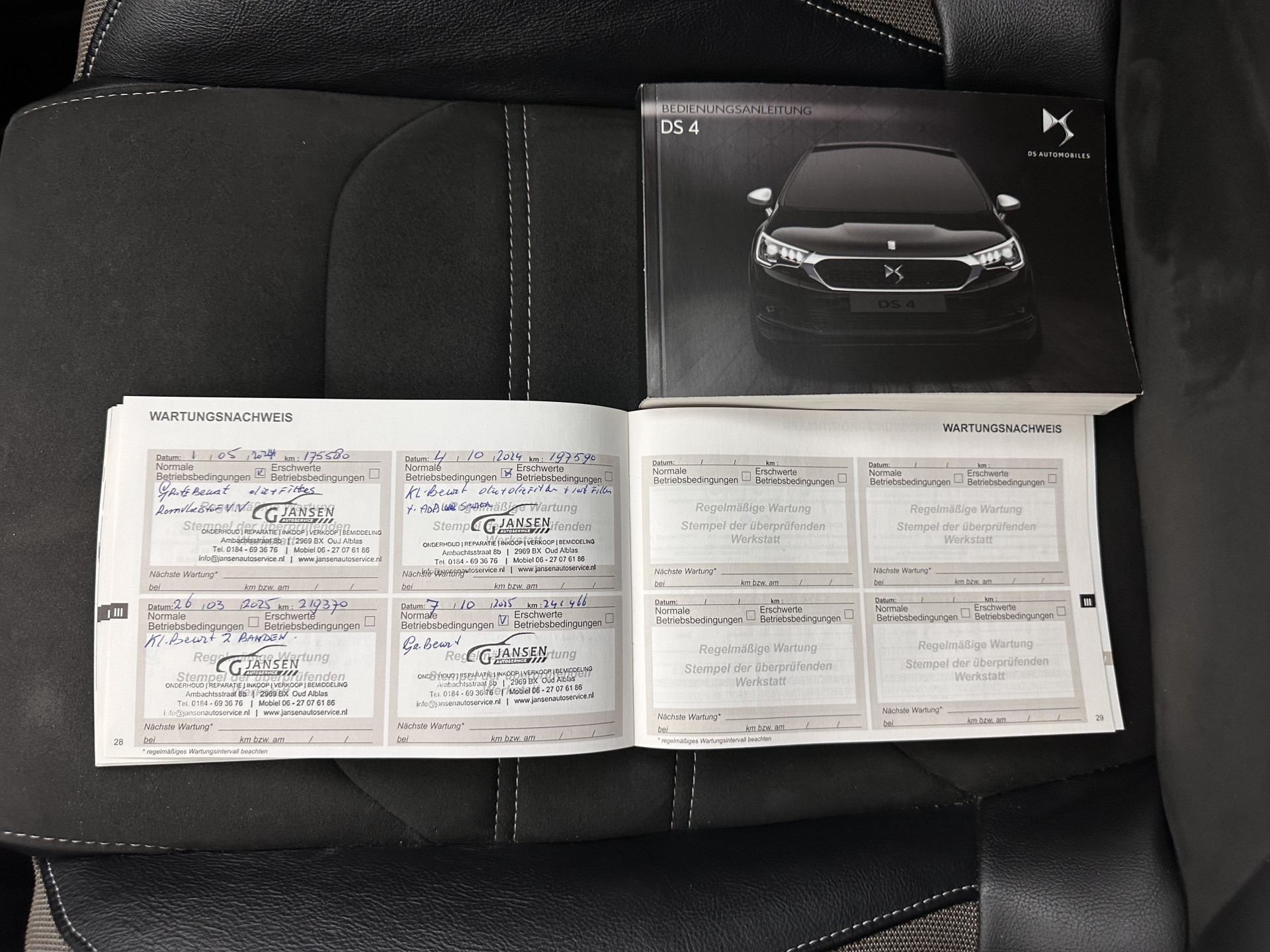 DS 4 1.6 BlueHDi Chic *PANO-WINDOW | FULL-LED | LEATHER-ALCANTARA | HEATED-COMFORTSEATS | NAVI-FULLMAP | DAB | CAMERA | PRIVACYGLASS | ECC | PDC | CRUISE | KEYLESS | TOWBAR | 16''ALU*