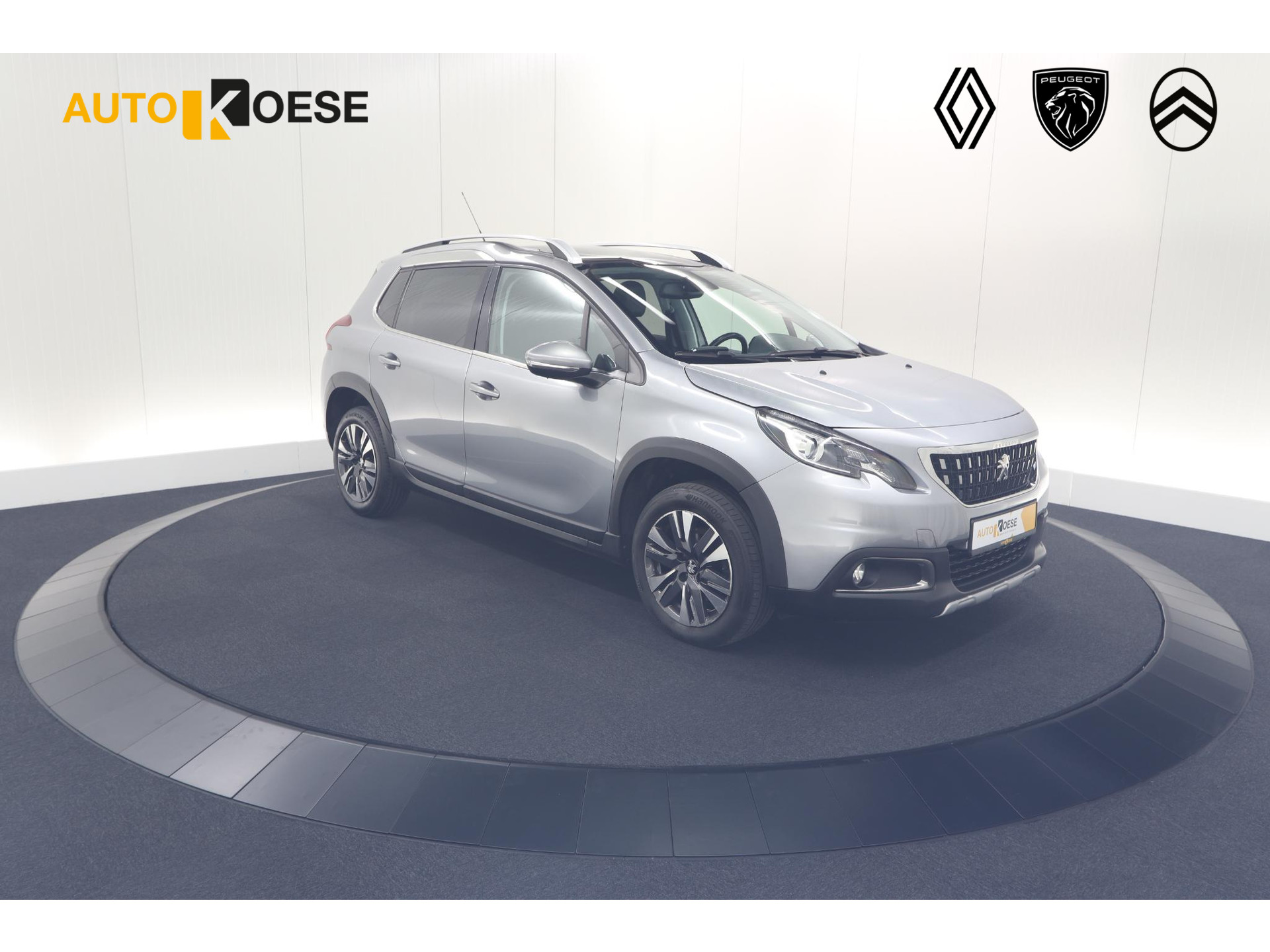 Peugeot 2008 PureTech 110 Allure | Panoramadak | Apple Carplay | Navigatie | Parkeersensoren
