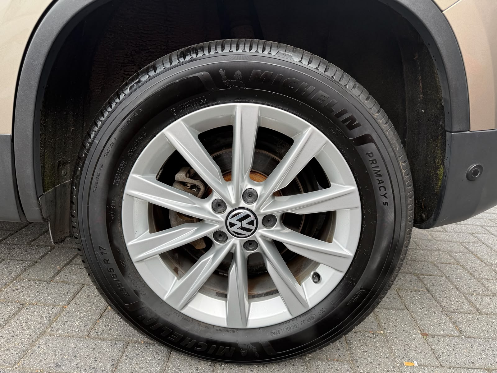 Volkswagen Tiguan 1.4 TSI Sport&Style | 1E EIGENAAR | 3/6/12MND GARANTIE | NAVI | PDC | 160 PK | LAGE KM |