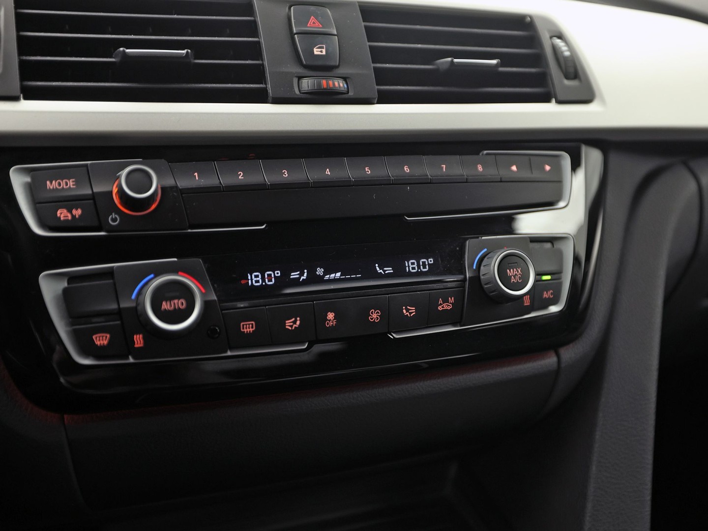 BMW 4-Serie Gran Coupe 418i Executive Sport Black Pack Automaat (NAP, DEALER ONDERHOUDEN, NAVIGATIE, CLIMATE, SPORTSTOELEN, PARKEERSENSOREN, CRUISE, FLIPPERS, NIEUWE APK, NIEUWSTAAT)