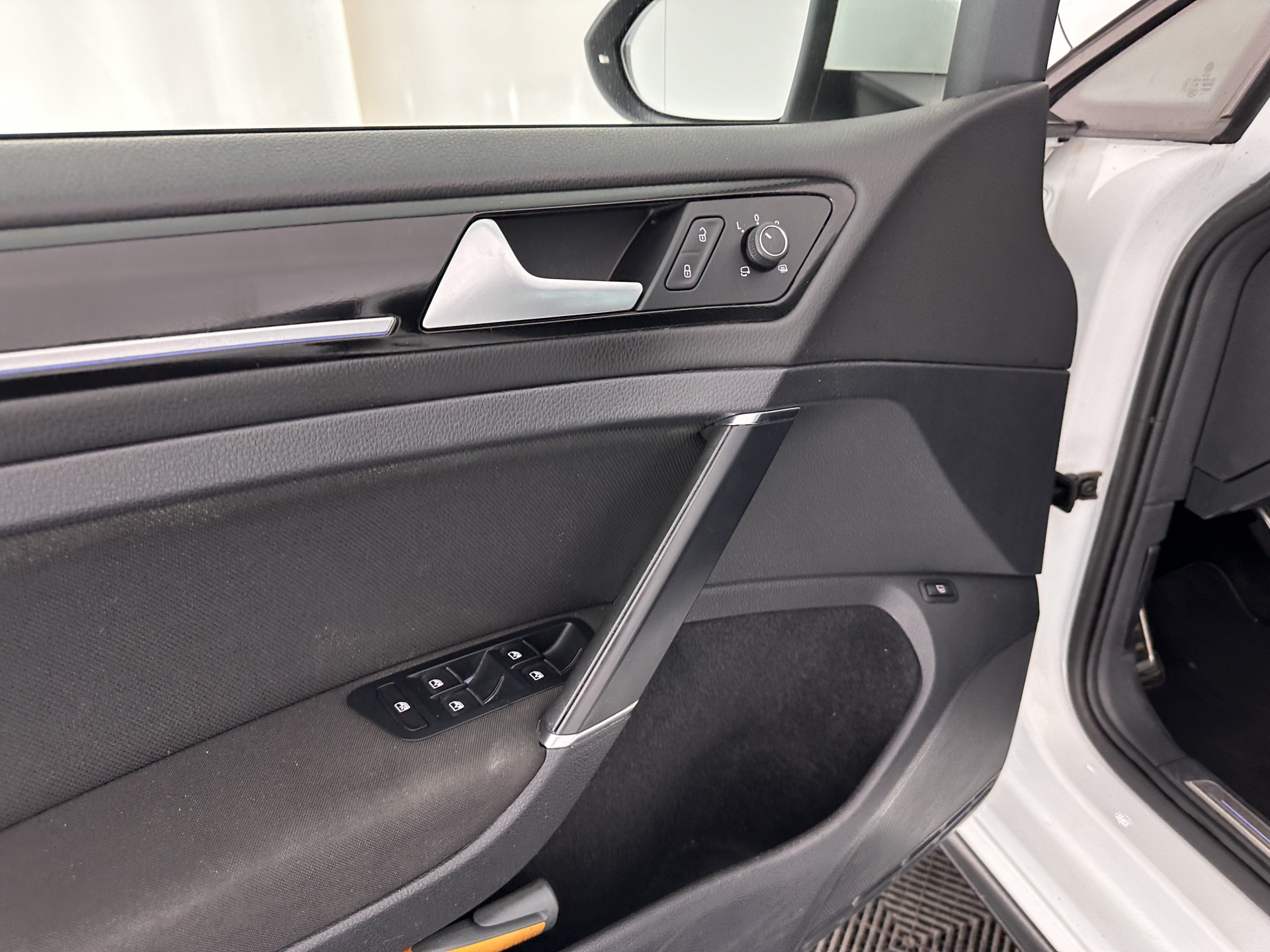 Volkswagen Golf 1.4 TSI GTE Aut. *FULL-LED | NAVI-FULLMAP | SPORT-SEATS | DAB+  | TOWBAR | ECC | SHIFT-PADDLES | PARKPILOT | CRUISE | 18''ALU*