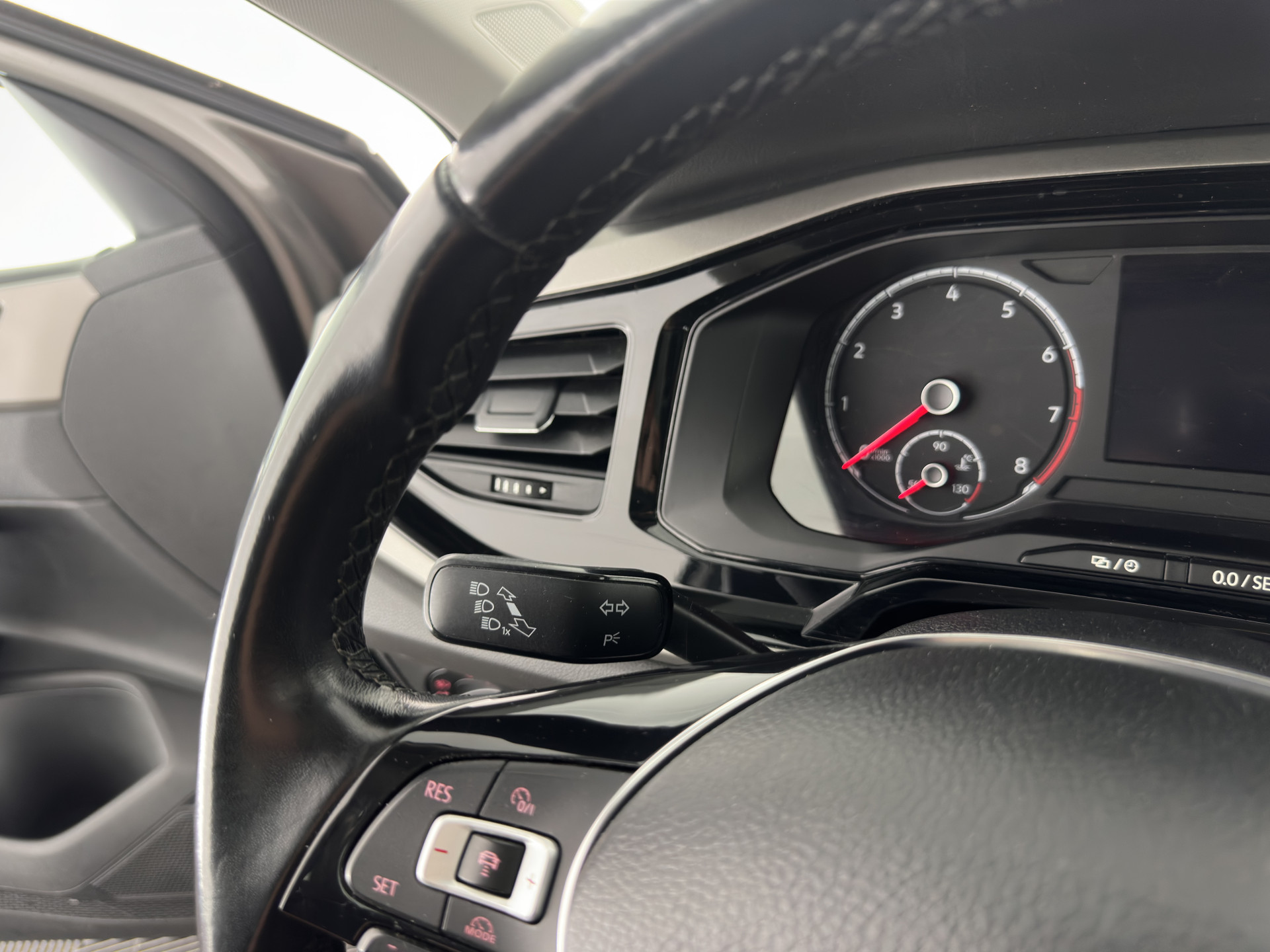 Volkswagen Polo 1.0 TSI Comfortline Business (INCL-BTW) *NAVI-FULLMAP | ADAPTIVE-CRUISE | COMFORT-SEATS | DAB+ | ECC | PARKPILOT*