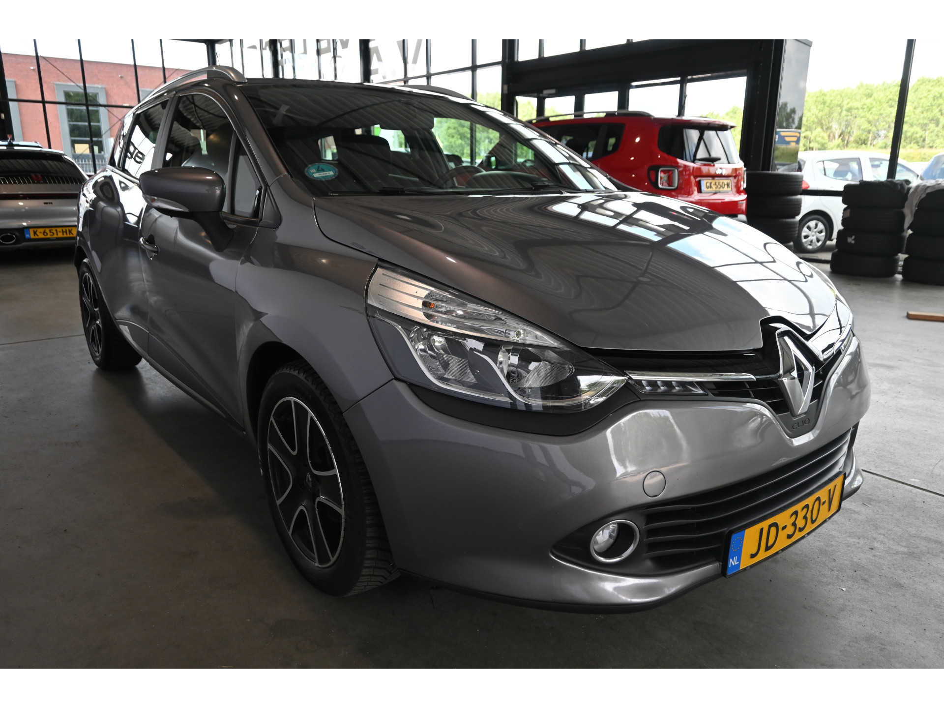 Renault Clio Estate 1.5 dCi ECO Dynamique Airco Navigatie Cruise control Lichtmetaal PDC Inruil Mogelijk!
