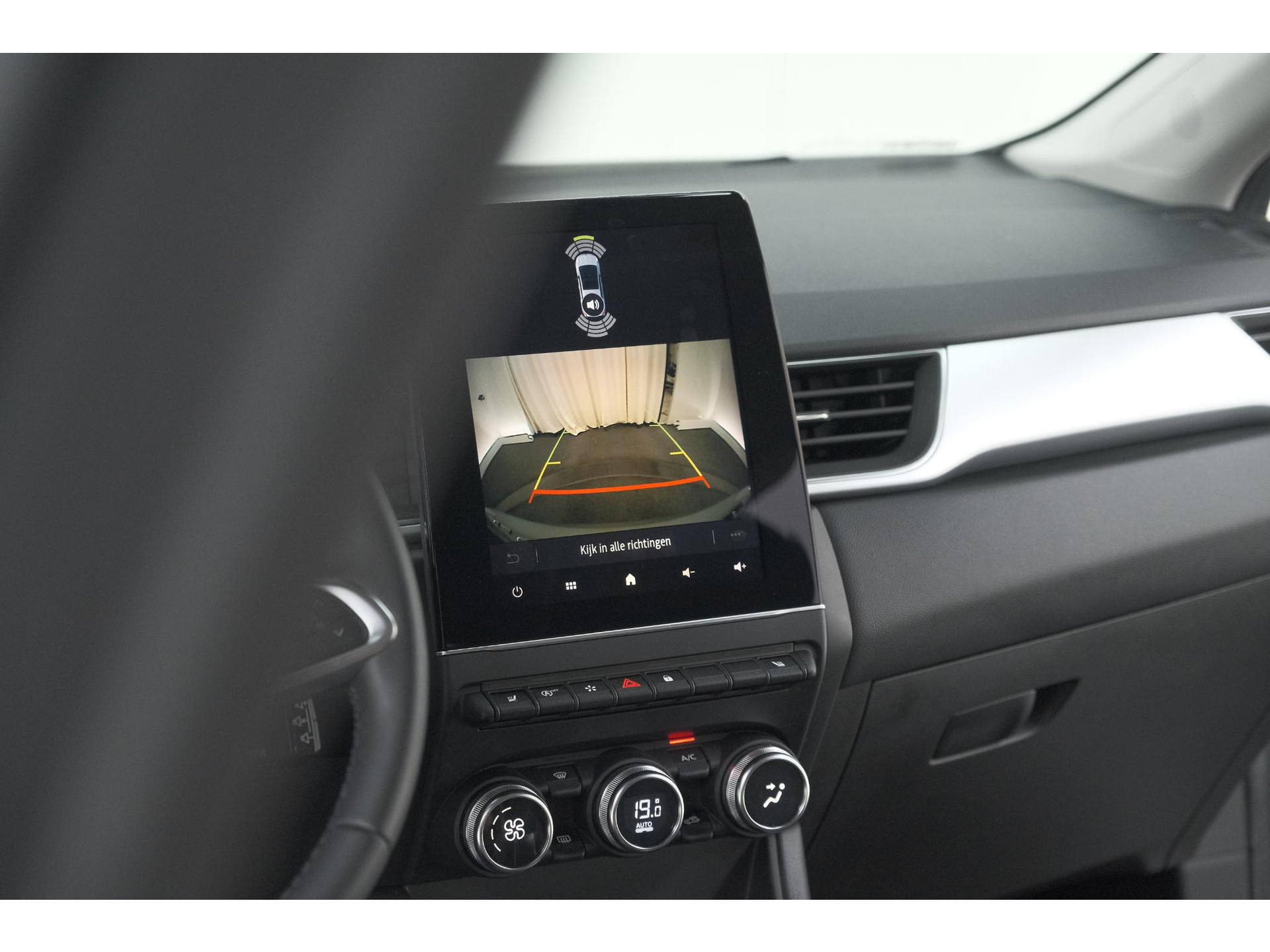Renault Captur TCe 140 EDC Techno | Camera | 9.3 Inch Groot Scherm | Stoelverwarming | Apple Carplay