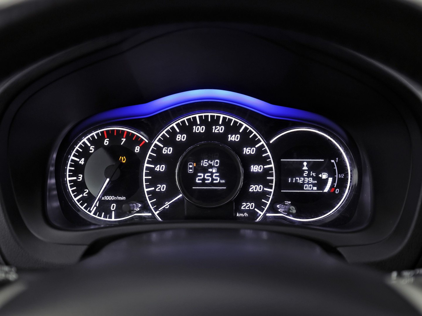 Nissan Note 1.2 Sport (AIRCO, GETINT GLAS, LM VELGEN, SPORTSTOELEN, CRUISE, NIEUWE APK, NIEUWSTAAT)