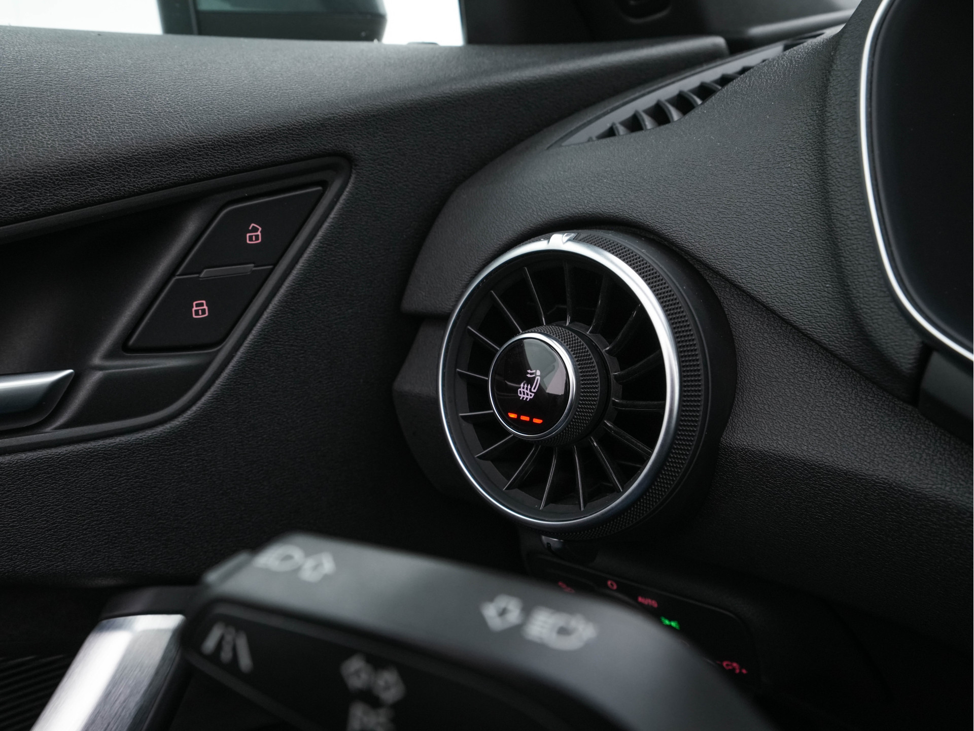 Audi TT Roadster 2.0 TFSI S-Line Pro Line Quattro Aut. *LEATHER-ALCANTARA | FULL-LED | BANG&OLUFSEN-AUDIO | DIGI-COCKPIT | AIR-SCARF | HEATED-SPORTSEATS | NAVI-FULLMAP | DAB+ | KEYLESS | ECC | PDC | 18''ALU*