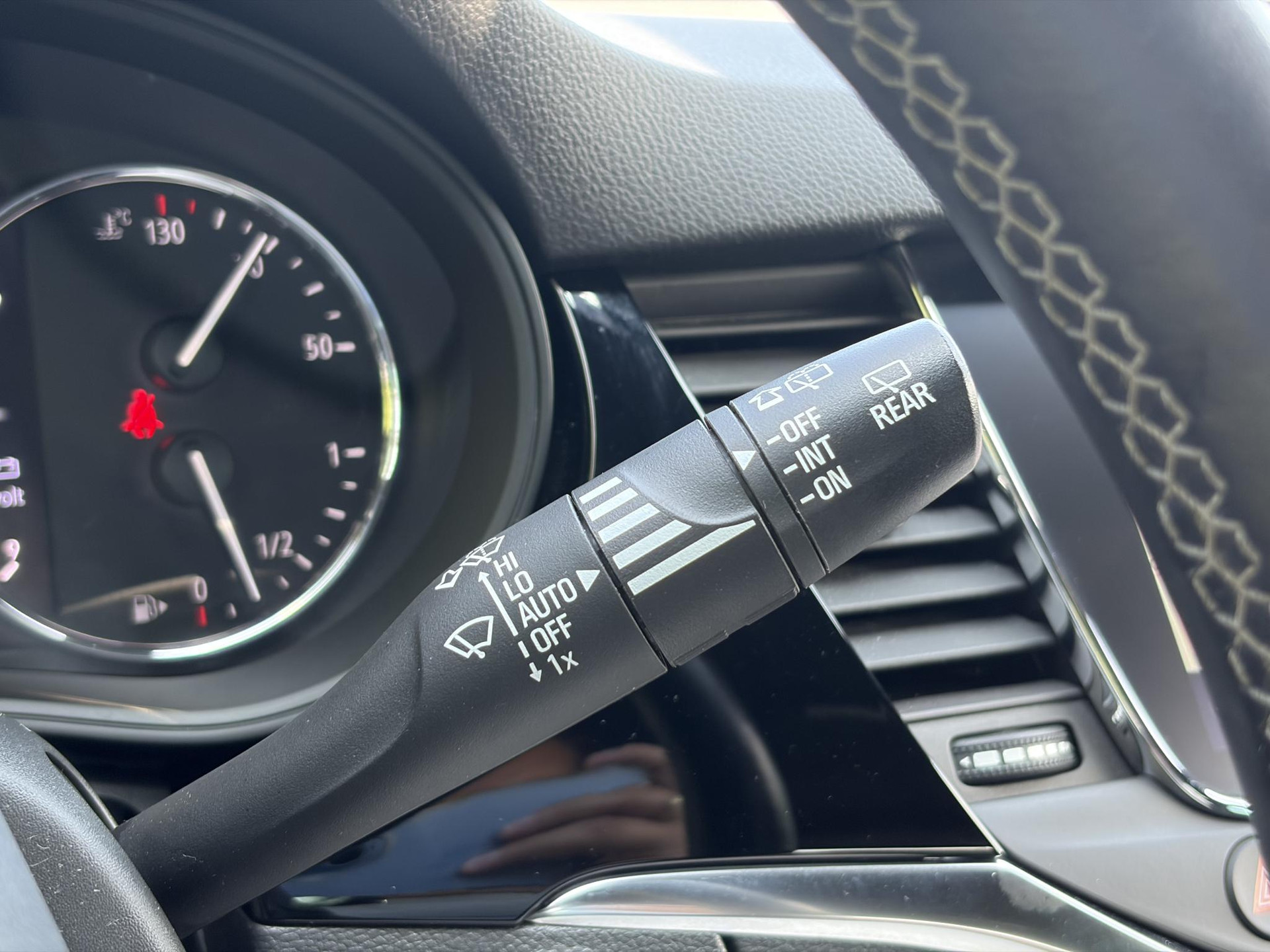 Opel Astra Sports Tourer 1.2 Ultimate 146pk,Afn Trekhaak,Camera,Keyless,Carplay,6 Bak,Stoelverw,Lm velgen,Alcantara-Leder,Dealer Onderhouden,Clima,Cruise,Dodehoek,Rijstrooksensor,N.A.P,Pdc V+A,Apk tot 07-2028