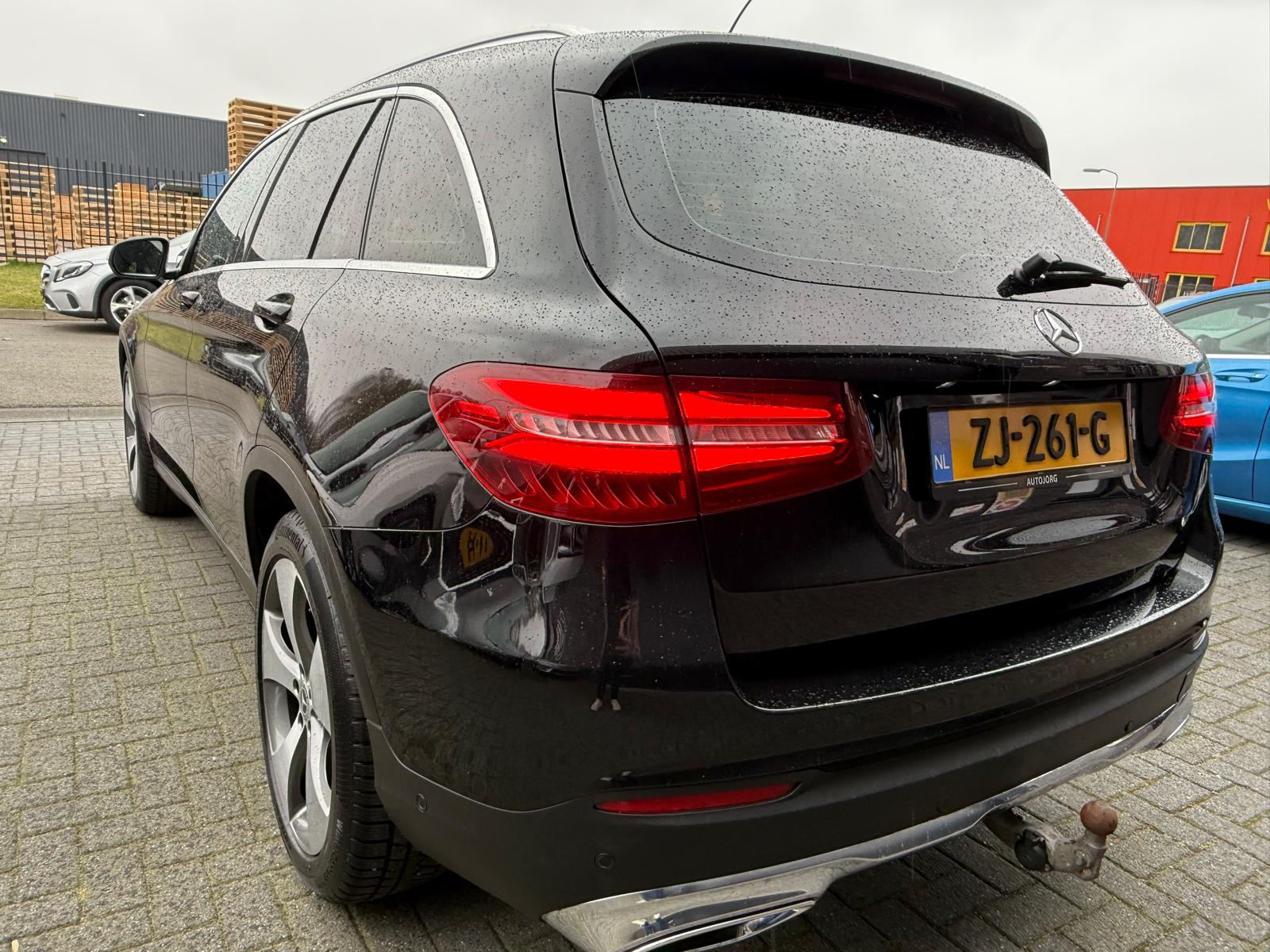 Mercedes-Benz GLC-klasse 220 d 4MATIC Premium Plus | 3/6/12MND GARANTIE | LED | CARPLAY | PANODAK | CRUISE | NAVI | TREKHAAK |
