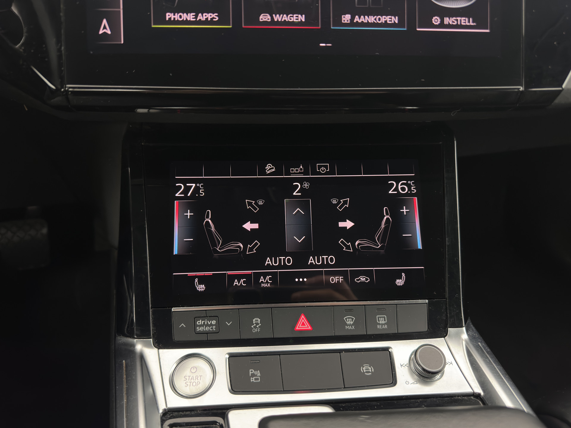 Audi e-tron 55 quattro advanced 95 kWh [ 3-Fase ] (INCL-BTW) *PANO | LUXURY-LEATHER | ADAPTIVE-CRUISE | FULL-LED | DIGI-COCKPIT | KEYLESS | MEMORY-PACK | AIR-SUSPENSION | CAMERA | AMBIENT-LIGHT |  NAVI-FULLMAP | SHIFT-PADDLES | DAB+ | COMFOR