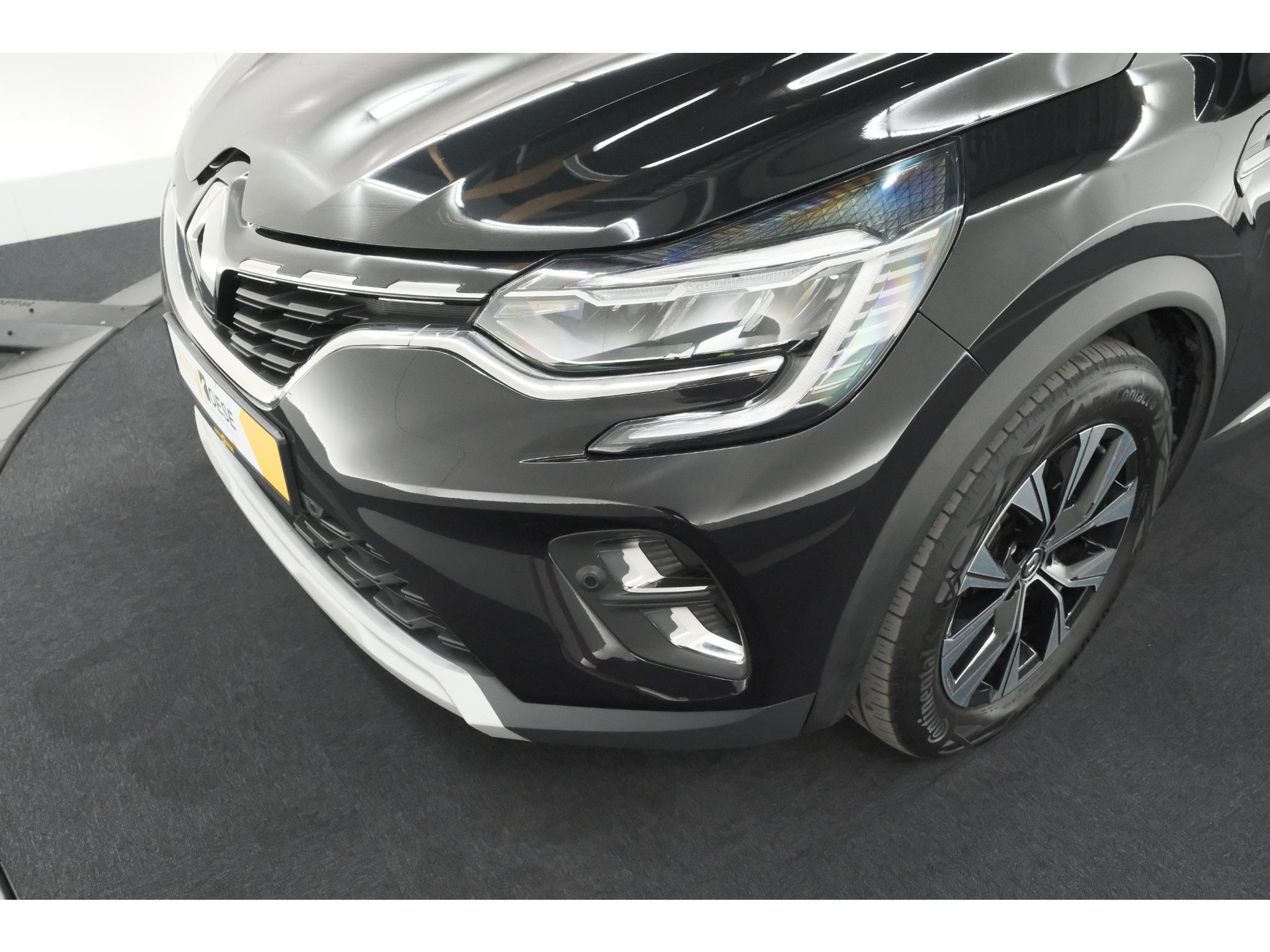 Renault Captur 1.6 E-Tech full hybrid 145 techno | Panoramadak | Camera | Adaptieve Cruise Control | 9.3 Inch Groot Scherm