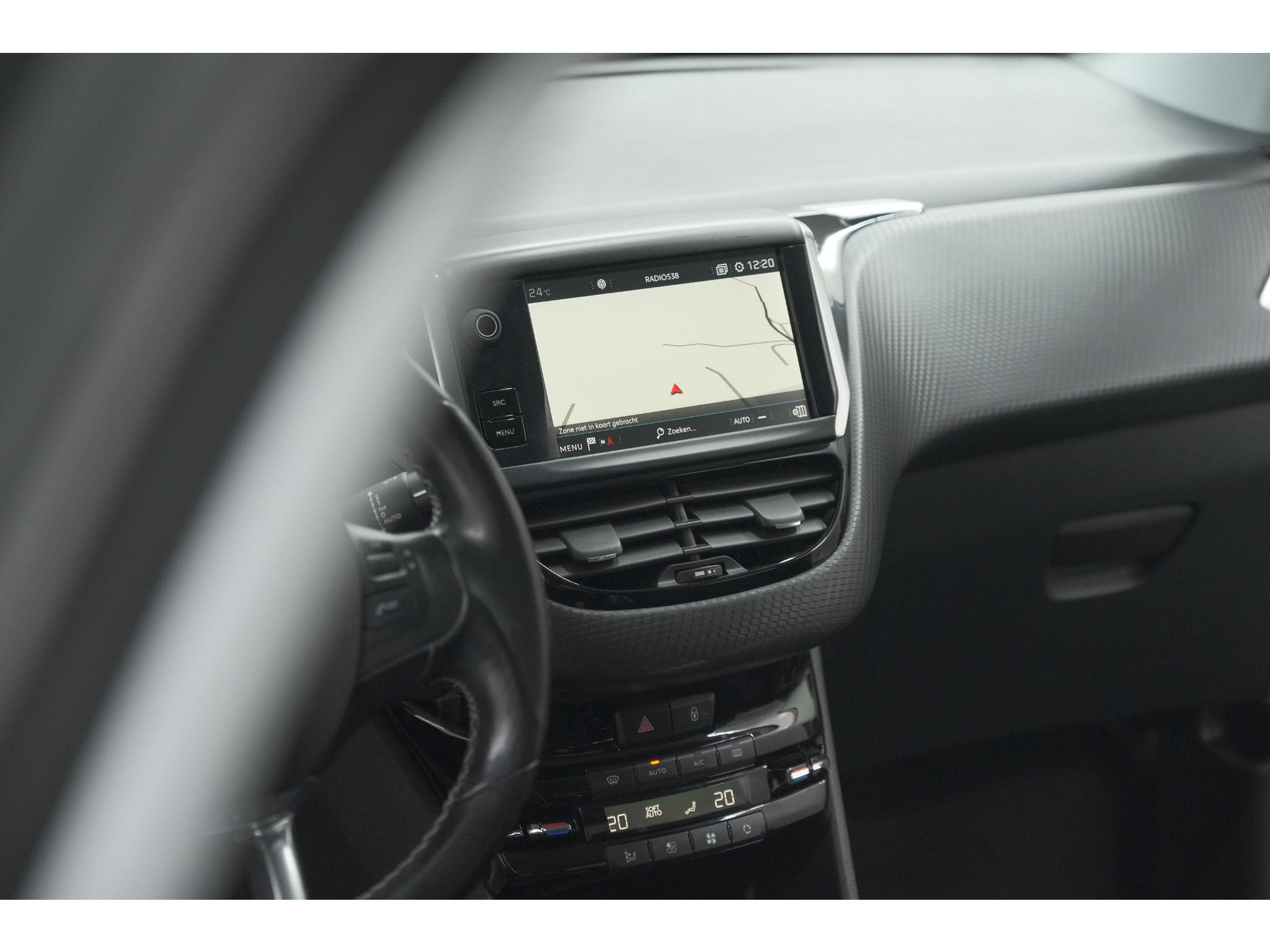 Peugeot 2008 PureTech 130 Allure | Camera | Apple Carplay | Parkeersensoren | Navigatie