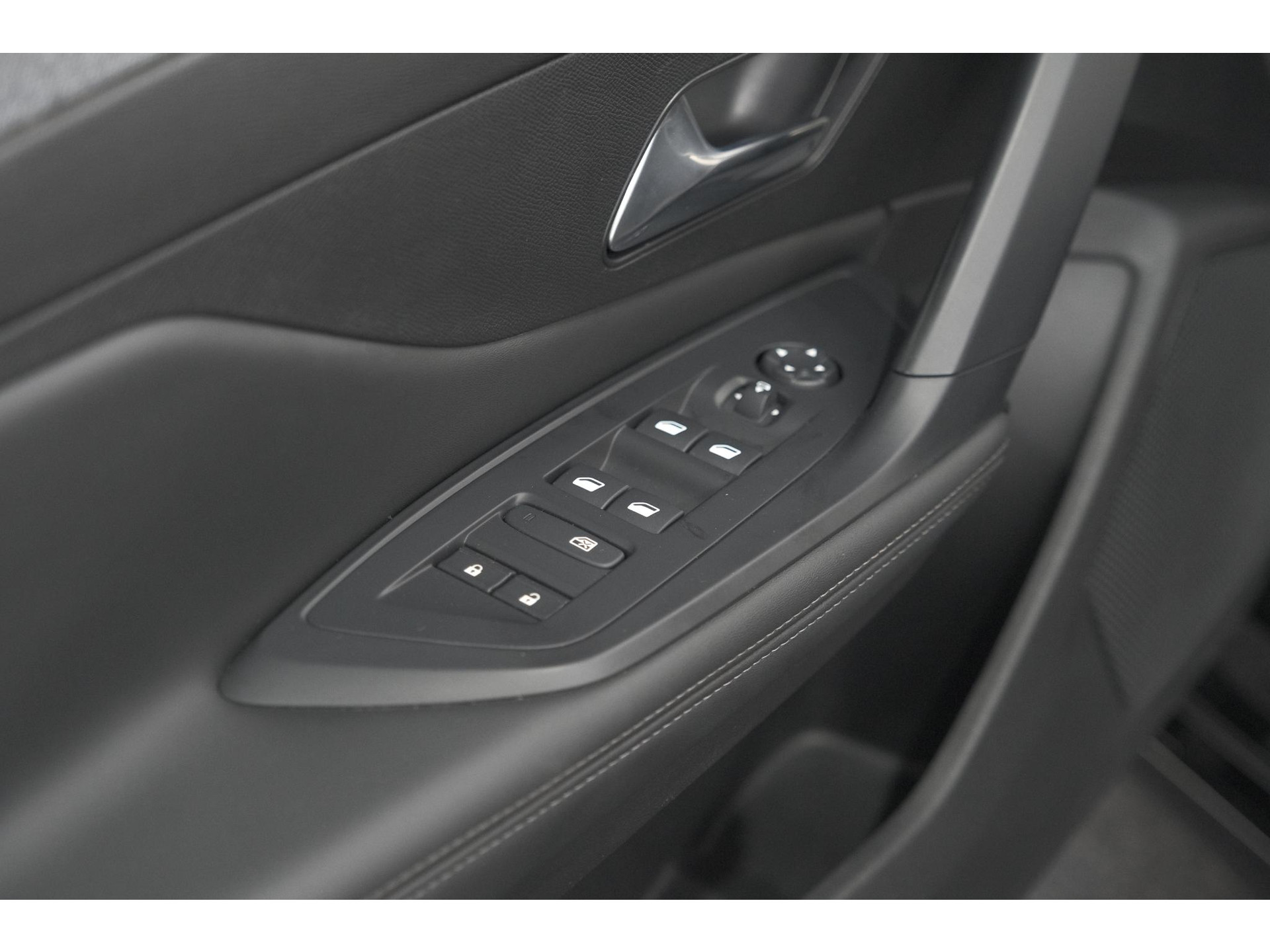 Peugeot 308 SW 1.6 Plug-in Hybrid 180 Allure | Camera | Adaptieve Cruise Control | Navigatie