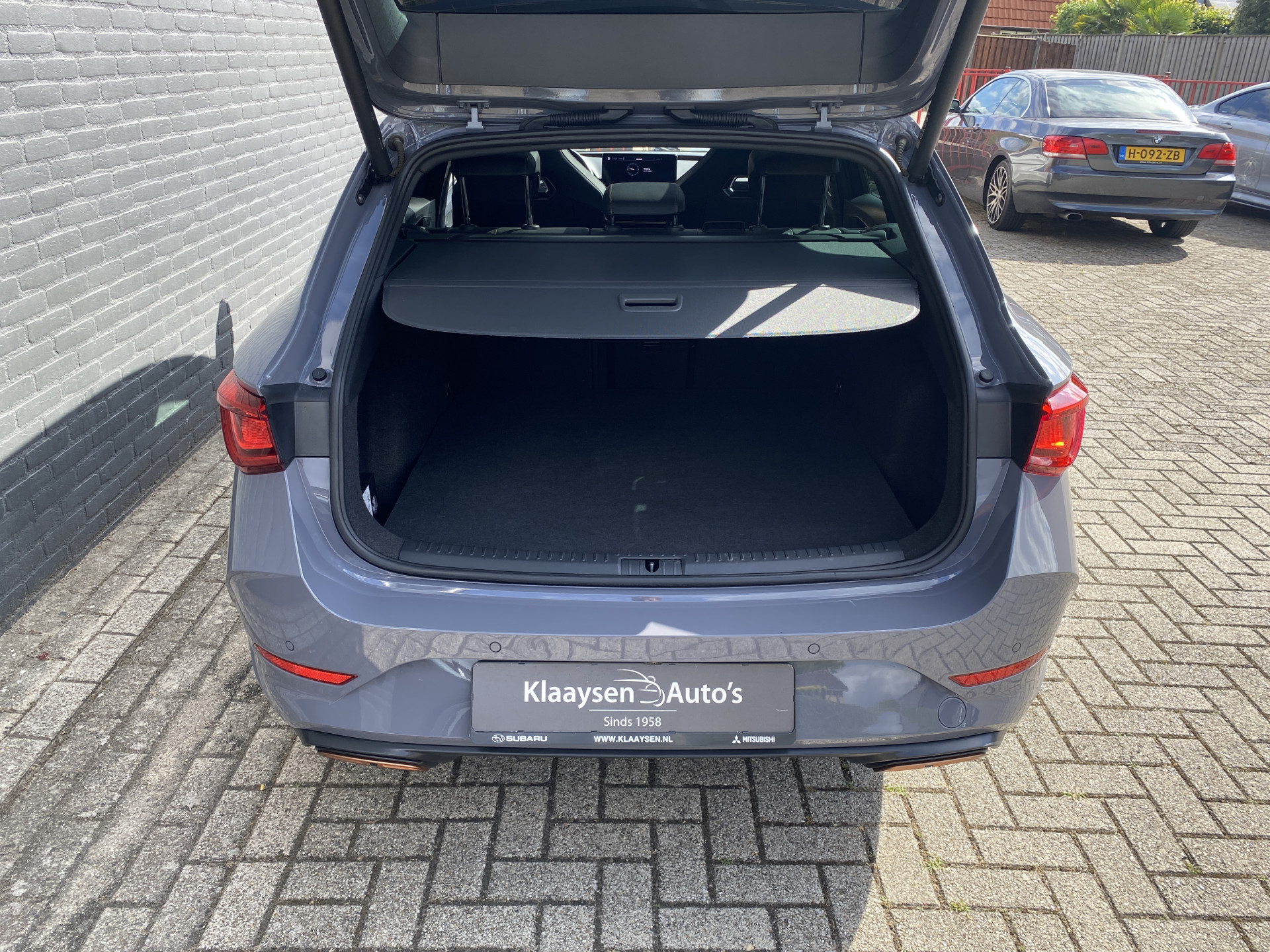 CUPRA Leon Sportstourer 1.4 e-Hybrid VZ Performance 245 pk | 1e eigenaar | dealer onderh. | panoramadak | elektr. a. klep | kuipstoelen