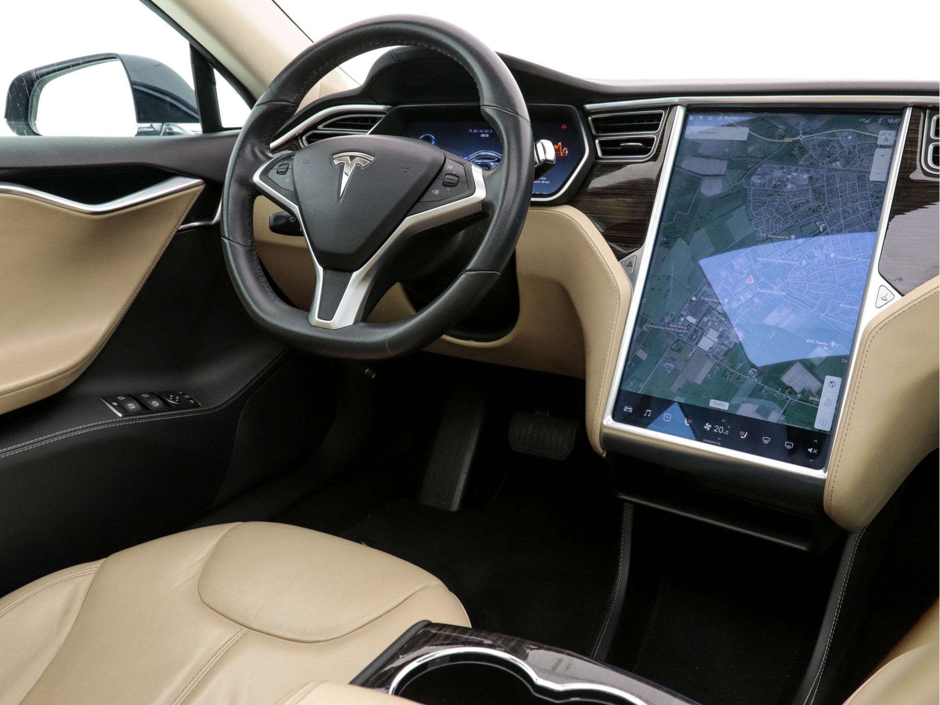 Tesla Model S 85 Base [ 3-Fase ] (INCL-BTW) *PANO | KEYLESS | LEATHER | NAVI-FULLMAP | FULL-LED | CAMERA | DAB | CRUISE | HEATED-COMFORTSEATS | ECC | PDC | WOODEN-INLAY | DIGI-COCKPIT | MEMORY-PACK |  19"ALU*