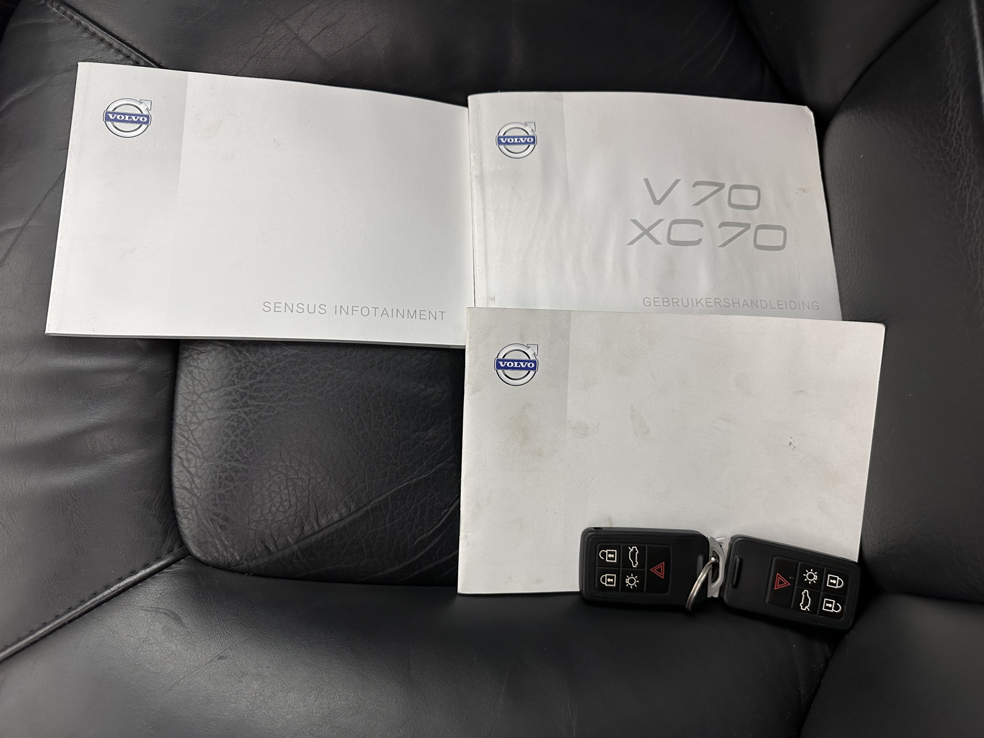 Volvo V70 1.6 D2 Nordic+ *PANO | LEATHER | XENON | MEMORY-PACK | COMFORT-SEATS | NAVI-FULLMAP | ECC | PDC | CRUISE | 17''ALU*