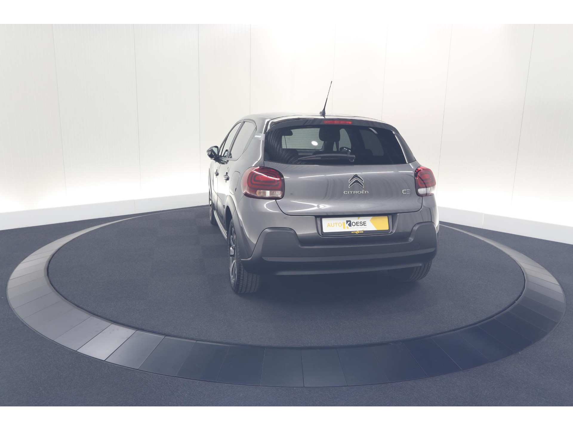 Citroen C3 PureTech 82 Feel Edition | Apple Carplay | Parkeersensoren | Navigatie | Climate Control | 16 Inch Velgen