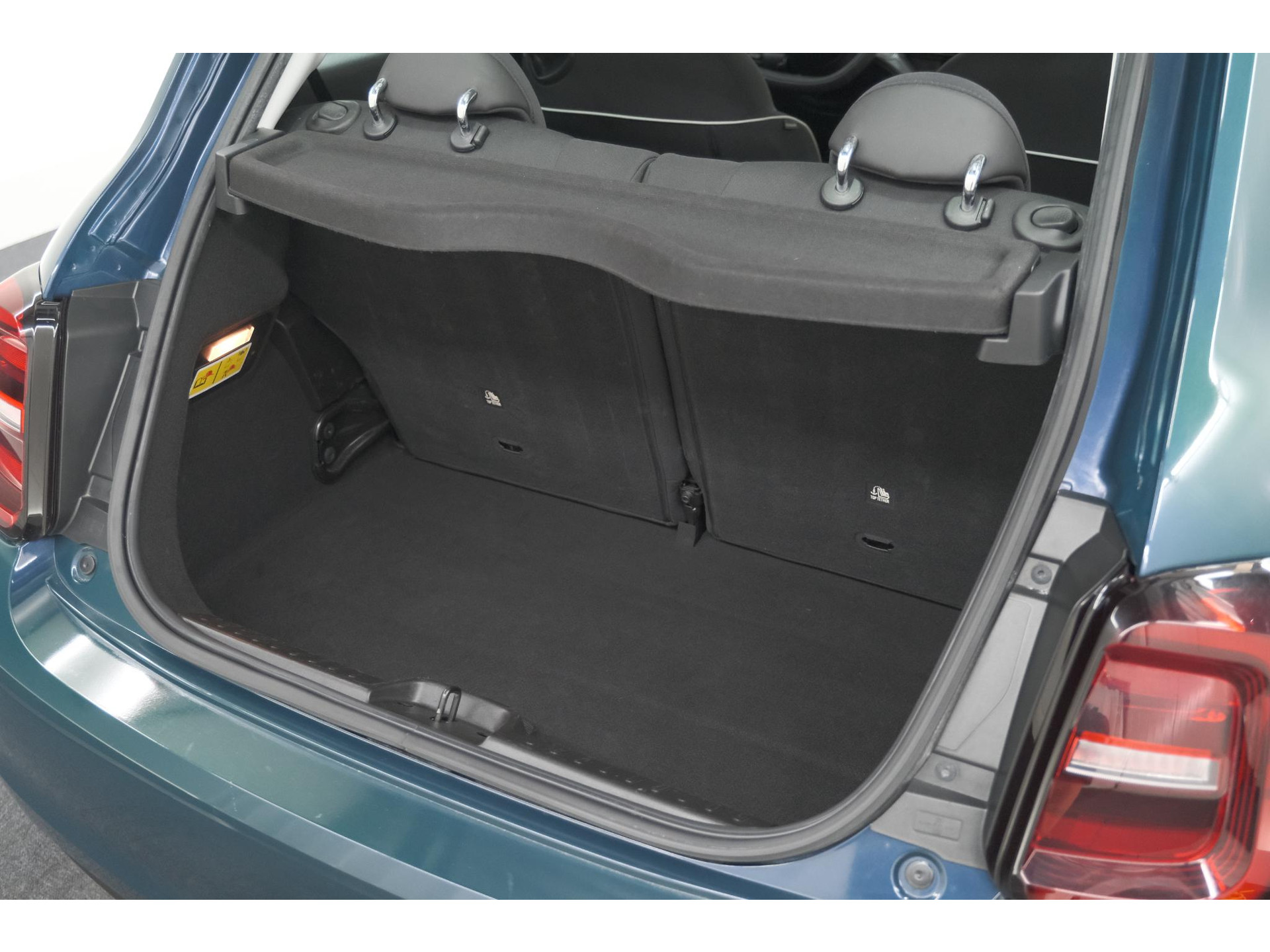 Fiat 500 Icon 42 kWh | 96,1% SOH | Convenience Pack | Camera | Dodehoekdetectie | Stoelverwarming