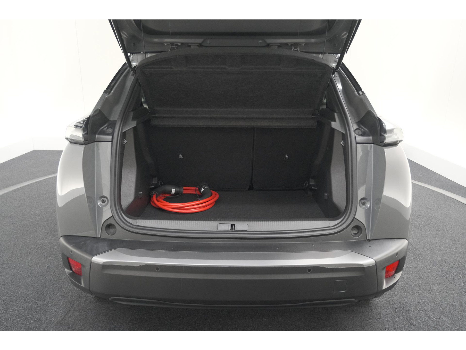Peugeot e-2008 EV GT Avantage 54 kWh | 96.8% SOH | 11 KW Lader | 360 Camera | Panoramadak | Dodehoekdetectie