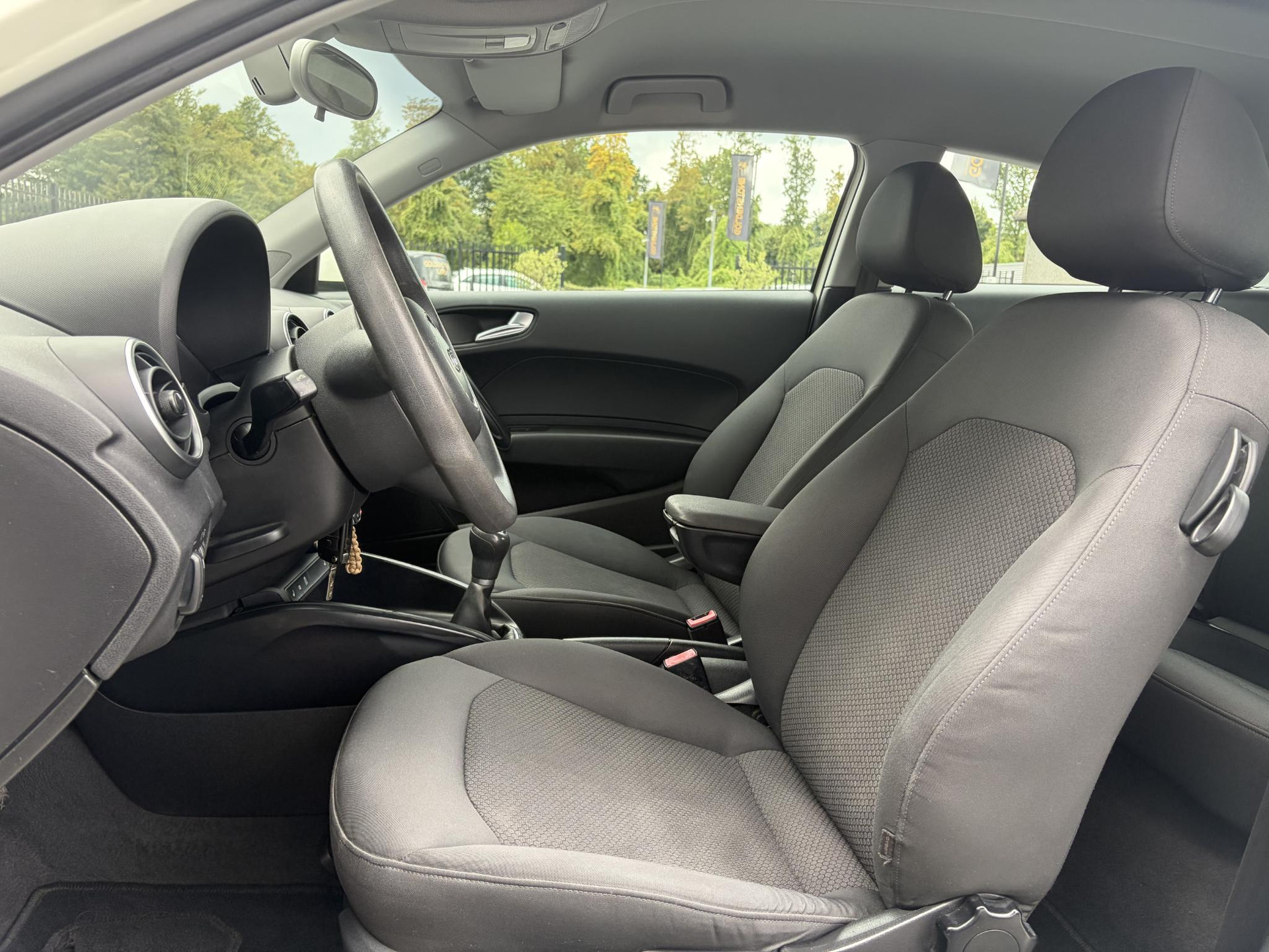 Audi A1 1.2 TFSI Ambition Pro Line ✓Carplay✓Clima✓Stoelverwarming✓Pdc✓Lm velgen✓85pk✓Zeer zuinig✓Apk tot 09-2027