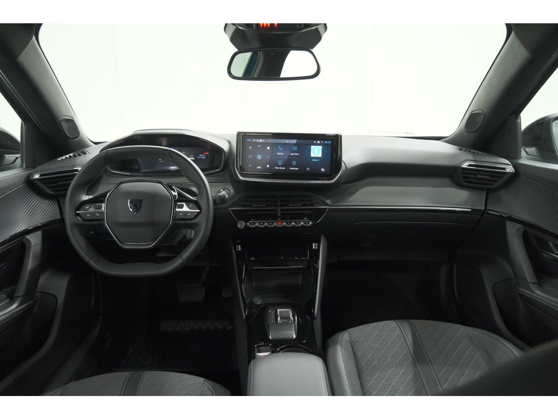 Peugeot e-2008 EV Allure Avantage 54 kWh | SOH 97,7% | 11 KW Lader | Apple Carplay | Parkeersensoren