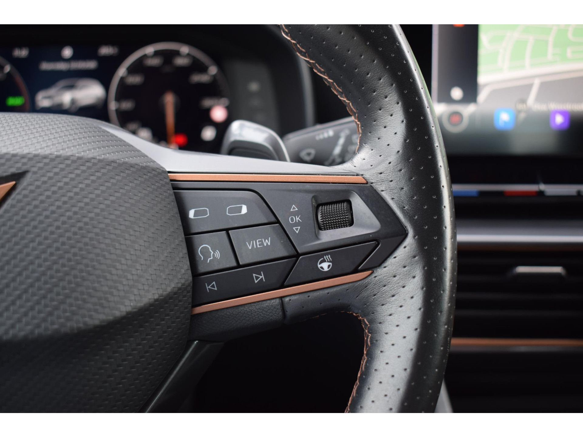 CUPRA Leon Sportstourer 1.4 e-Hybrid VZ Business | 245 PK | Half Leer | Apple CarPlay | Stuurverwarming
