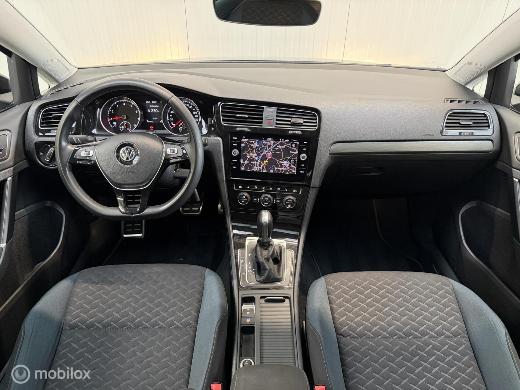 Volkswagen Golf 7.5 R-Line 1.5 TSI DSG 150PK | Pano | ACC