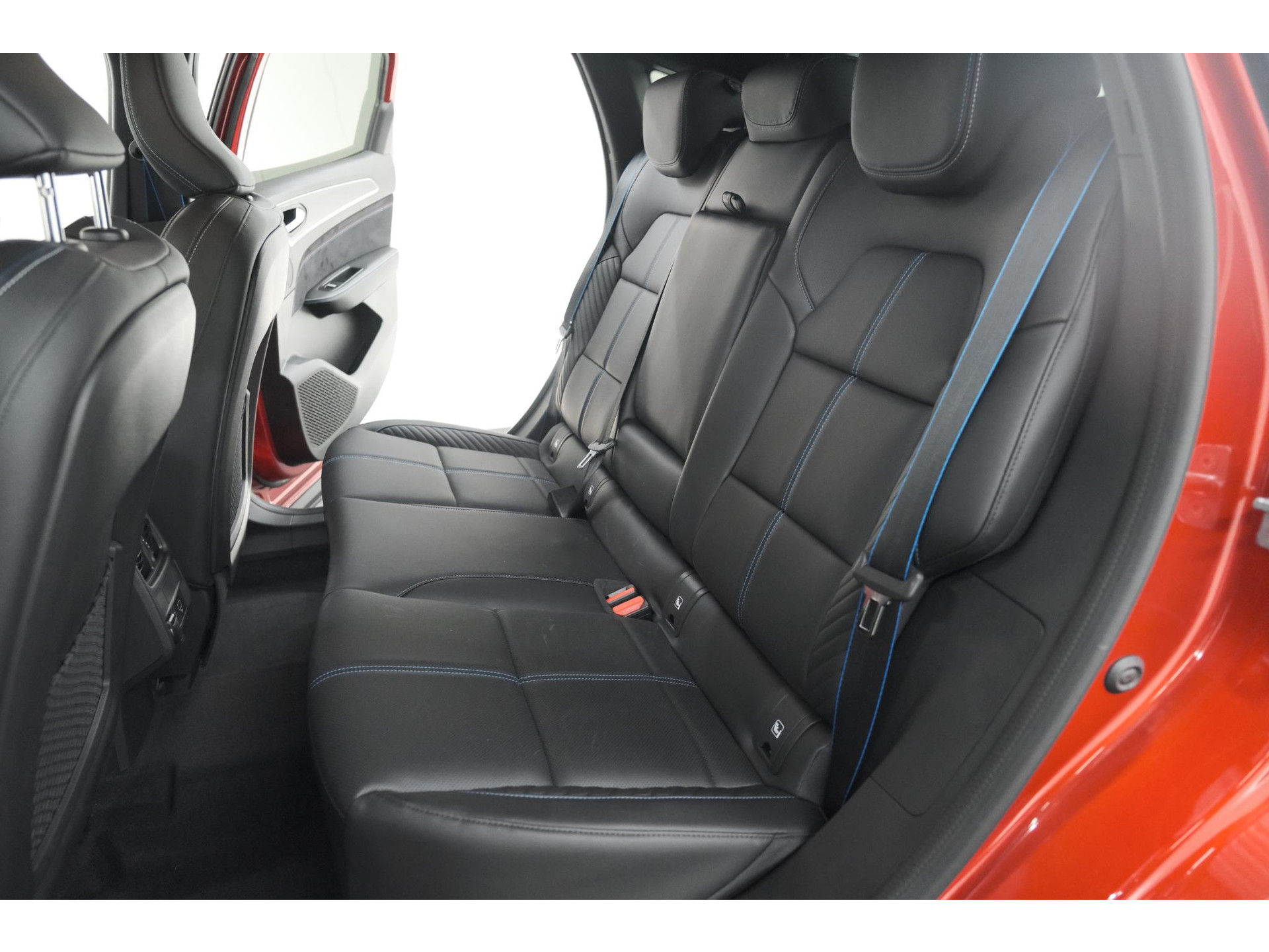 Renault Arkana 1.6 E-Tech hybrid 145 Esprit Alpine | Rondom Camera | Adaptieve Cruise Control | Pack Winter | Dodehoekdetectie