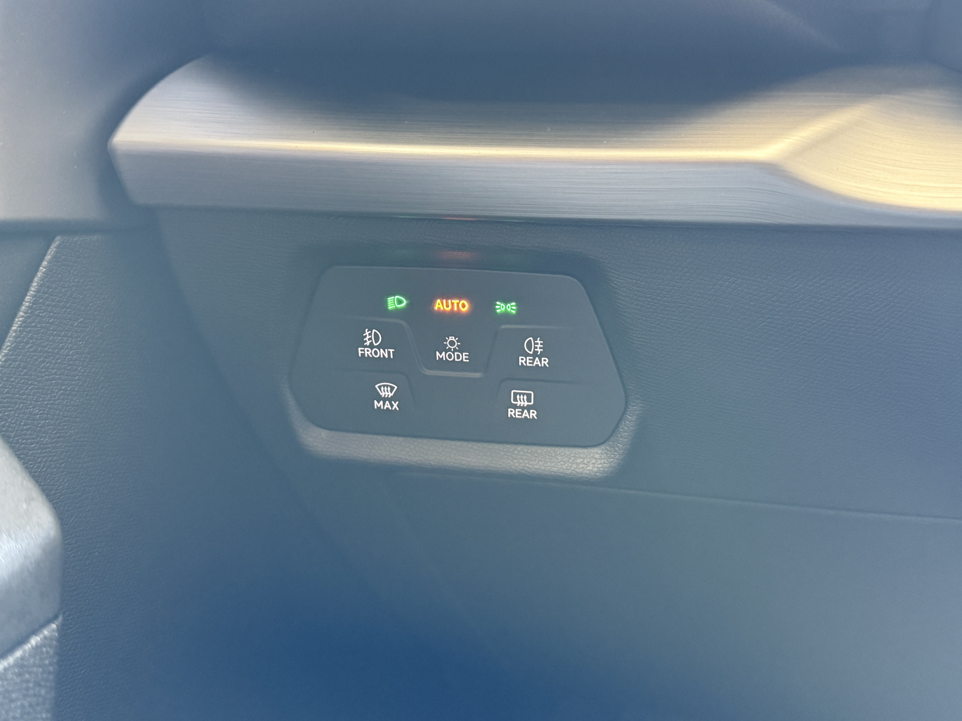 SEAT Leon 1.4 TSI eHybrid PHEV FR Business Intense | Keyless | Apple Carplay | Stoel/Stuurverwarming | Camera