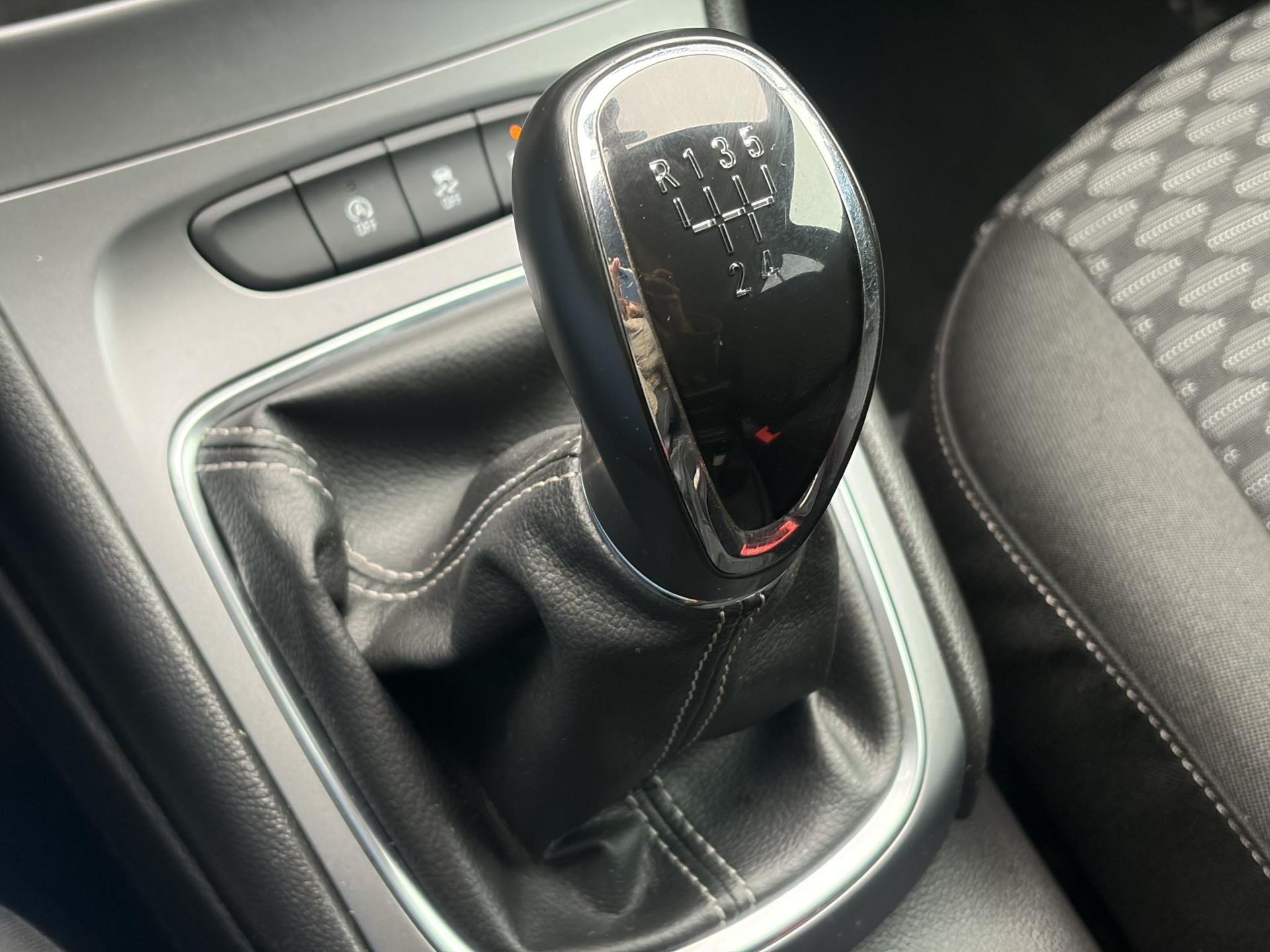 Opel Astra Sports Tourer 1.0 Online Edition ✓2e Eigenaar✓Carplay✓Navi✓Trekhaak✓Net beurt gehad✓Clima✓Cruise✓Pdc V+A✓105pk✓N.A.P✓Lm velgen✓Apk tot 10-2027