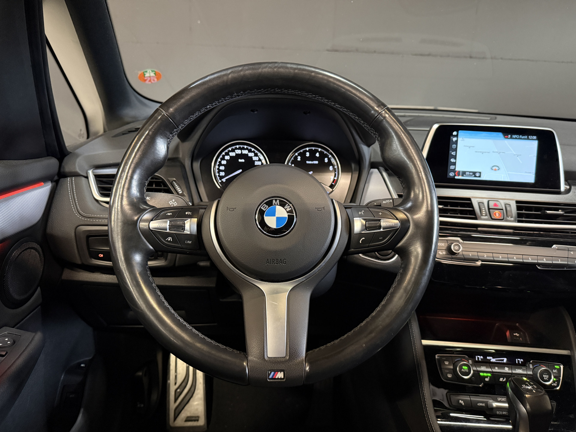 BMW 2-serie Active Tourer 225xe iPerformance Executive | M-Sport | Panoramadak | Stoelverw.