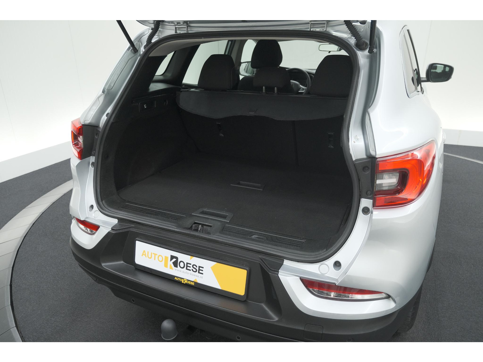 Renault Kadjar 1.3 TCe 140 Zen | Trekhaak | Apple Carplay | Navigatie | Parkeersensoren voor + Achter