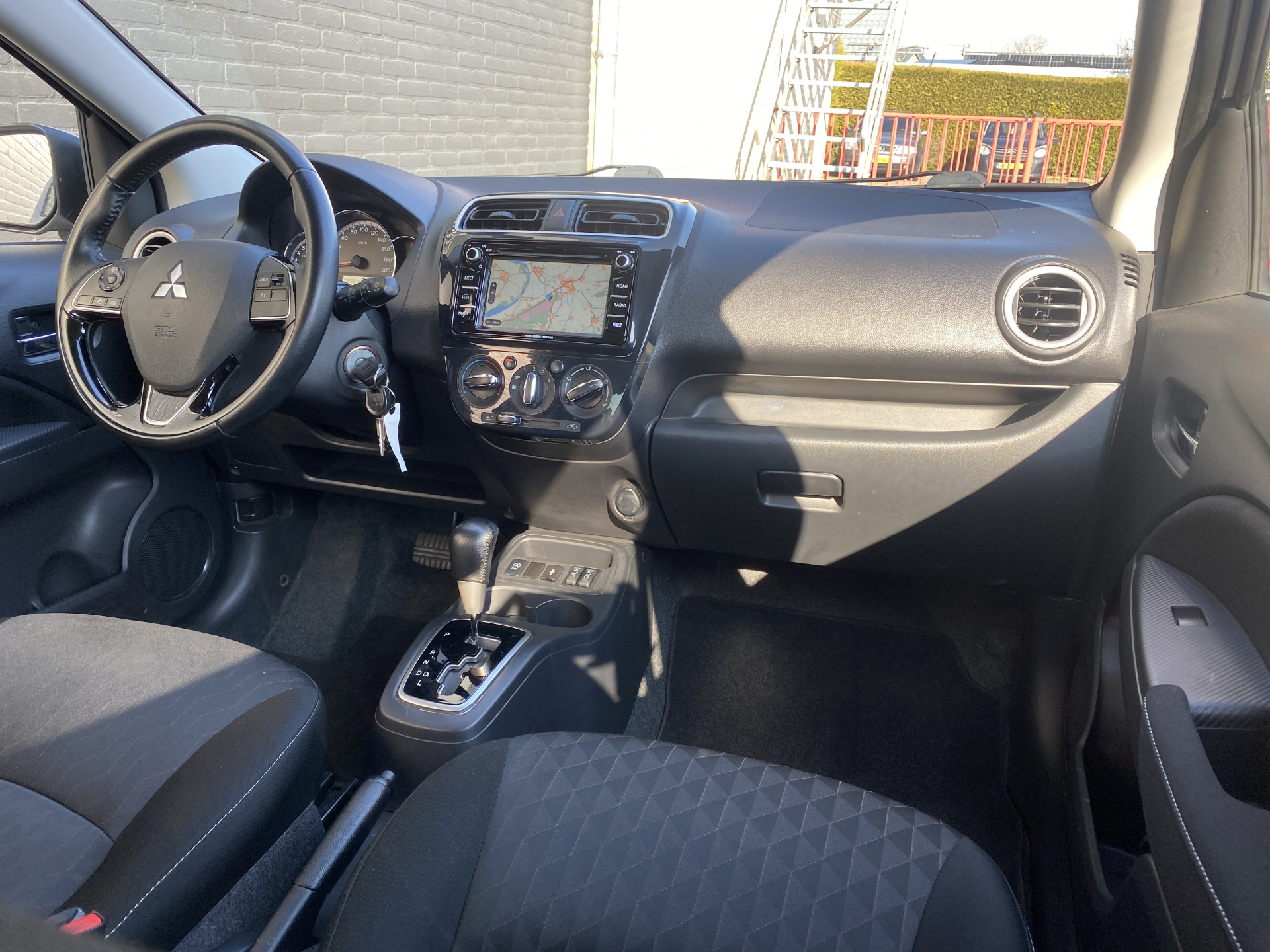 Mitsubishi Space Star 1.2 Instyle AUT. | 1e eigenaar | dealer onderhouden | navigatie | cruise control | stoelverwarming