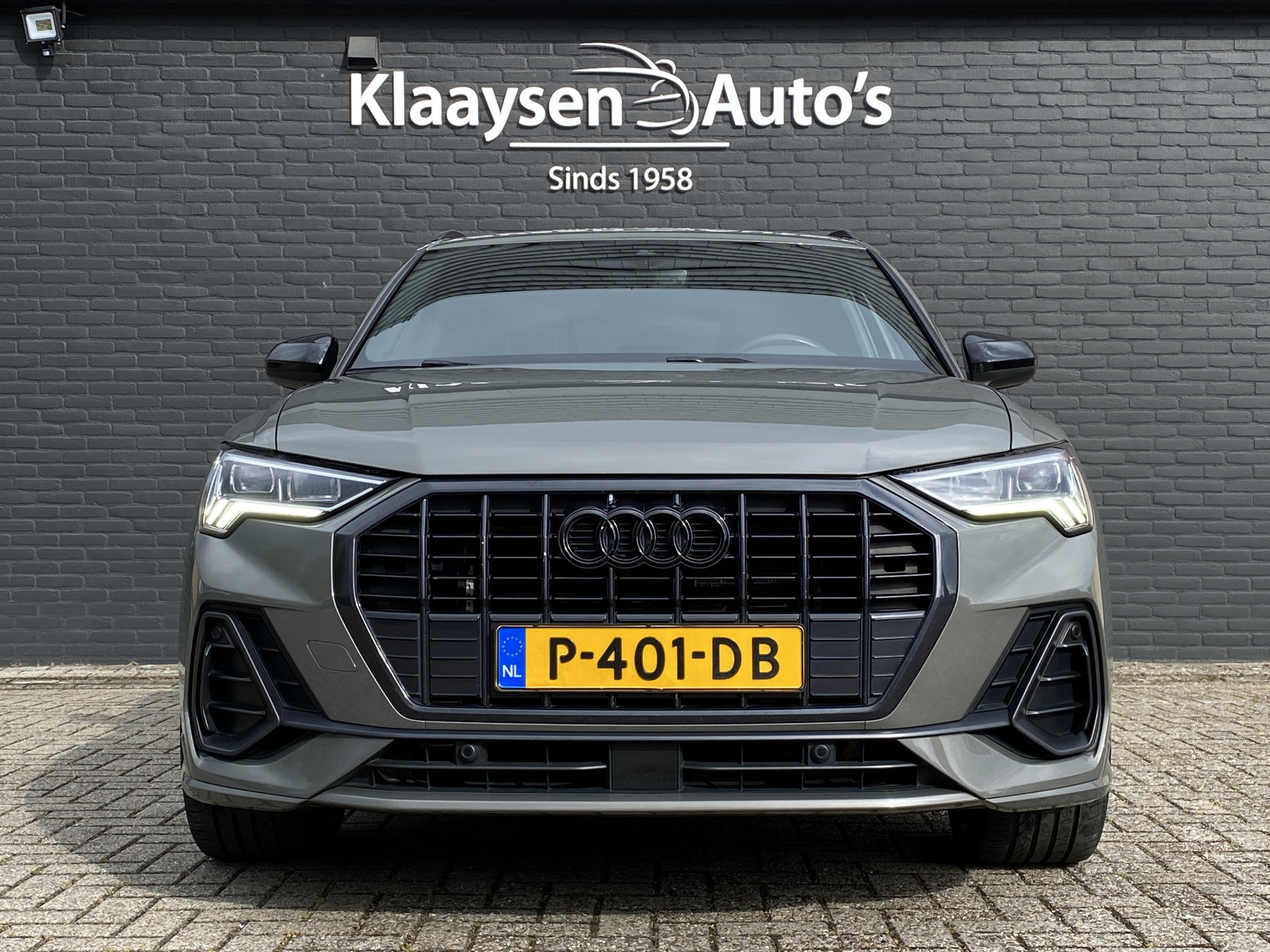 Audi Q3 35 TFSI 150 pk S Line AUT. | zwart optiek | 20'' lichtmetalen velgen | adaptieve cruise | sportstoelen | apple carplay | led kopl.