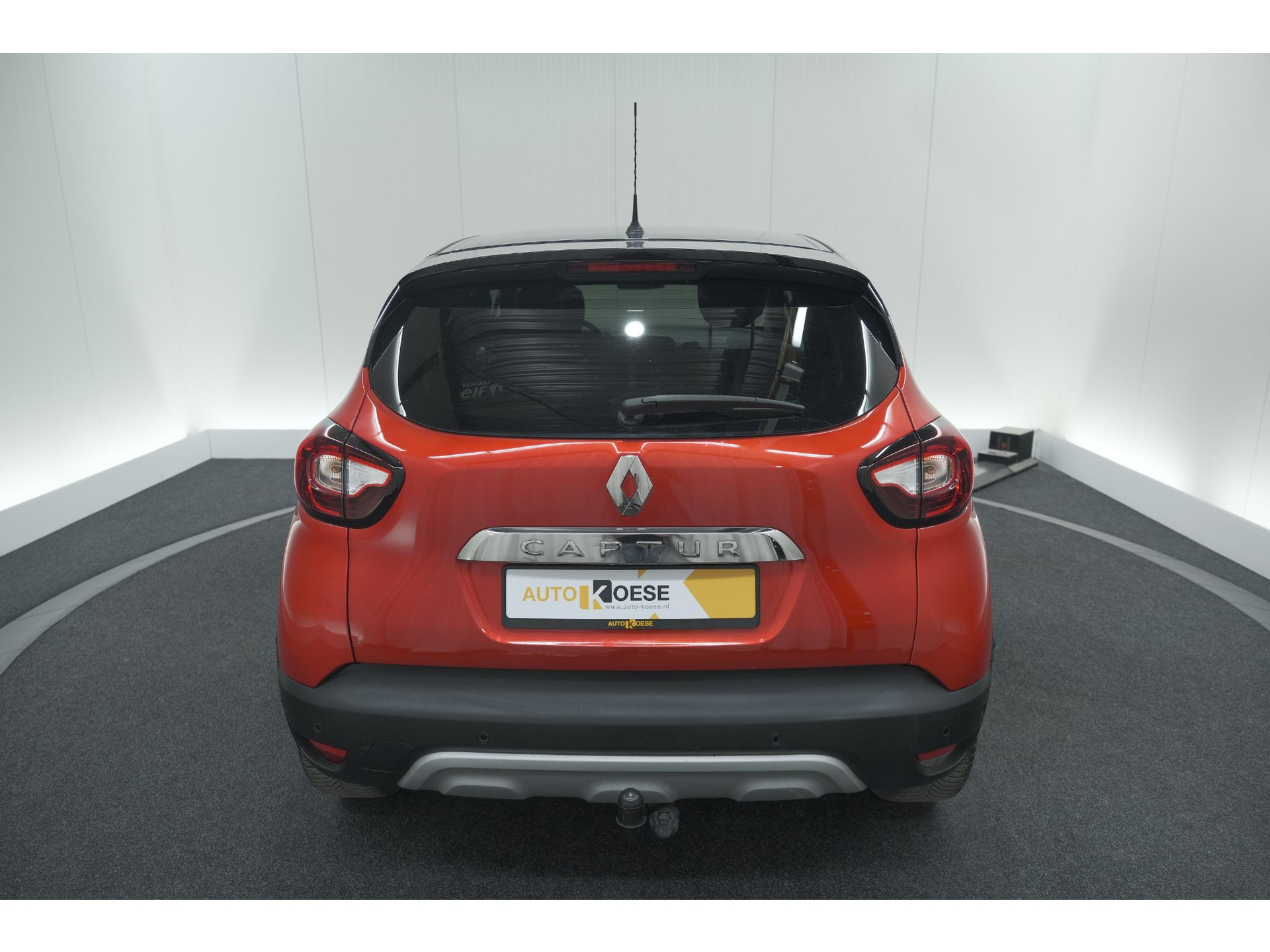 Renault Captur TCe 90 Intens | Trekhaak | Camera | Dodehoekdetectie | Navigatie