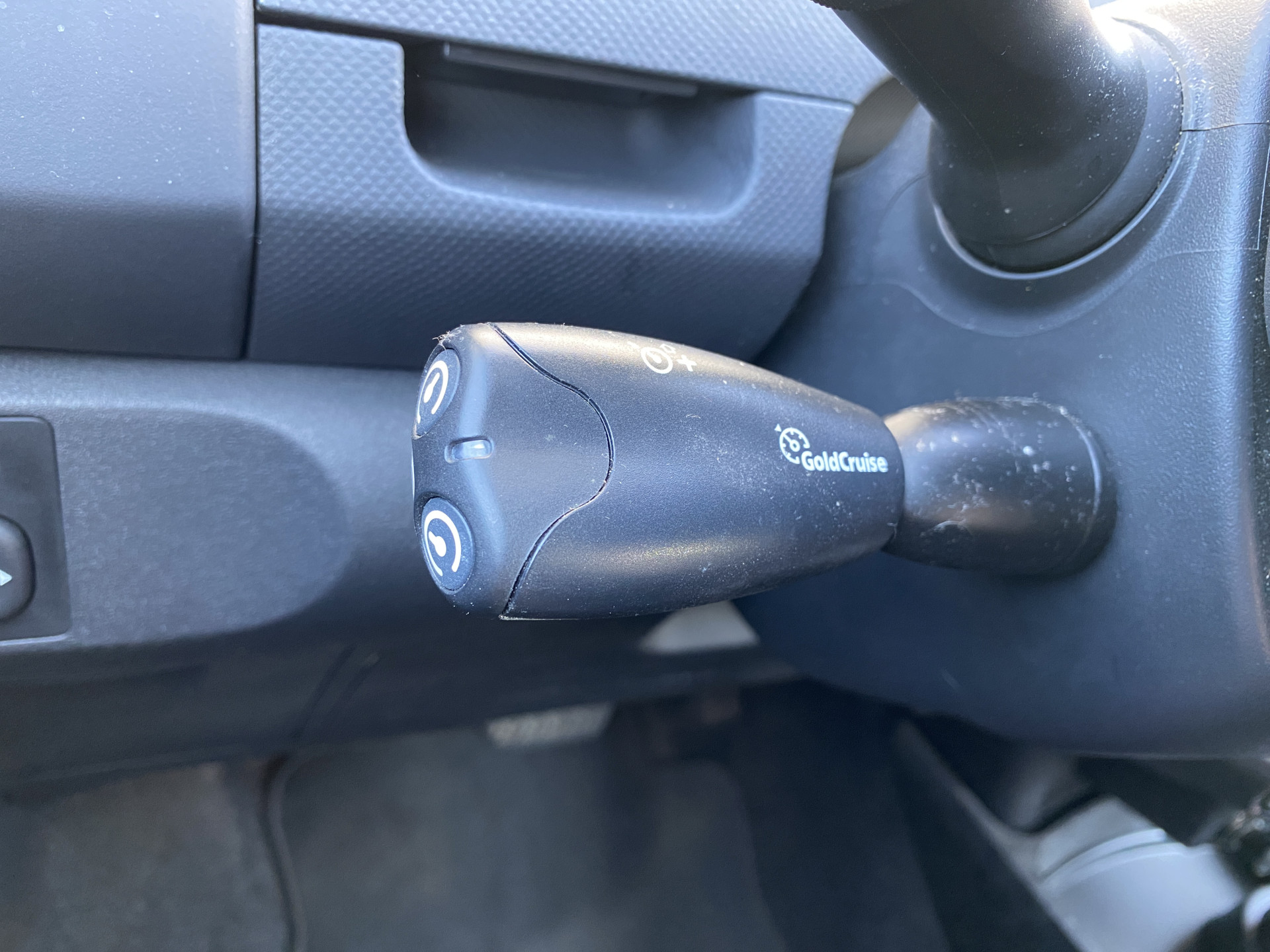 Daihatsu Charade 1.3 City AUT. | dealer onderhouden | airco | trekhaak | parkeersensoren | schuifbank | elektrisch pakket