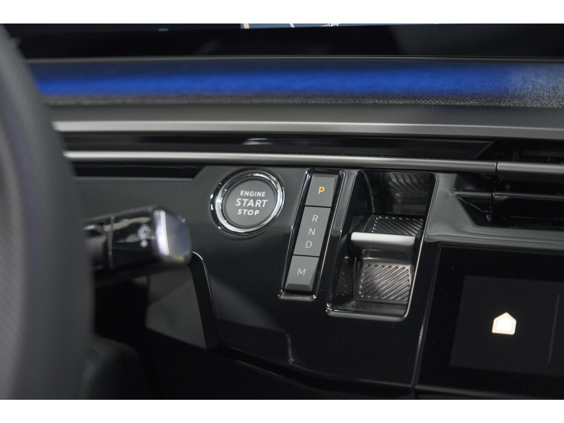 Peugeot 3008 1.2 Hybrid 145 GT | Elektrische Kofferklep | Camera | Adaptieve Cruise Control | Apple CarPlay