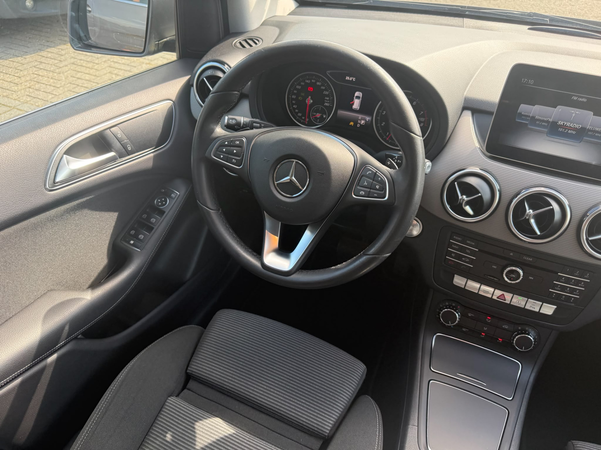 Mercedes-Benz B-klasse 180 Ambition | 1E EIGENAAR | 3/6/12MND GARANTIE | NAVI | LED | AICRO | CRUISE | TREKHAAK |