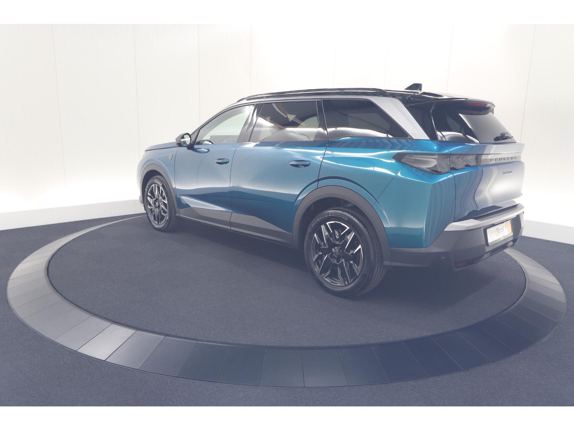 Peugeot 5008 1.2 Hybrid 136 GT | Adaptieve Cruise Control | Camera | Elektrische Kofferklep | Stoelverwarming
