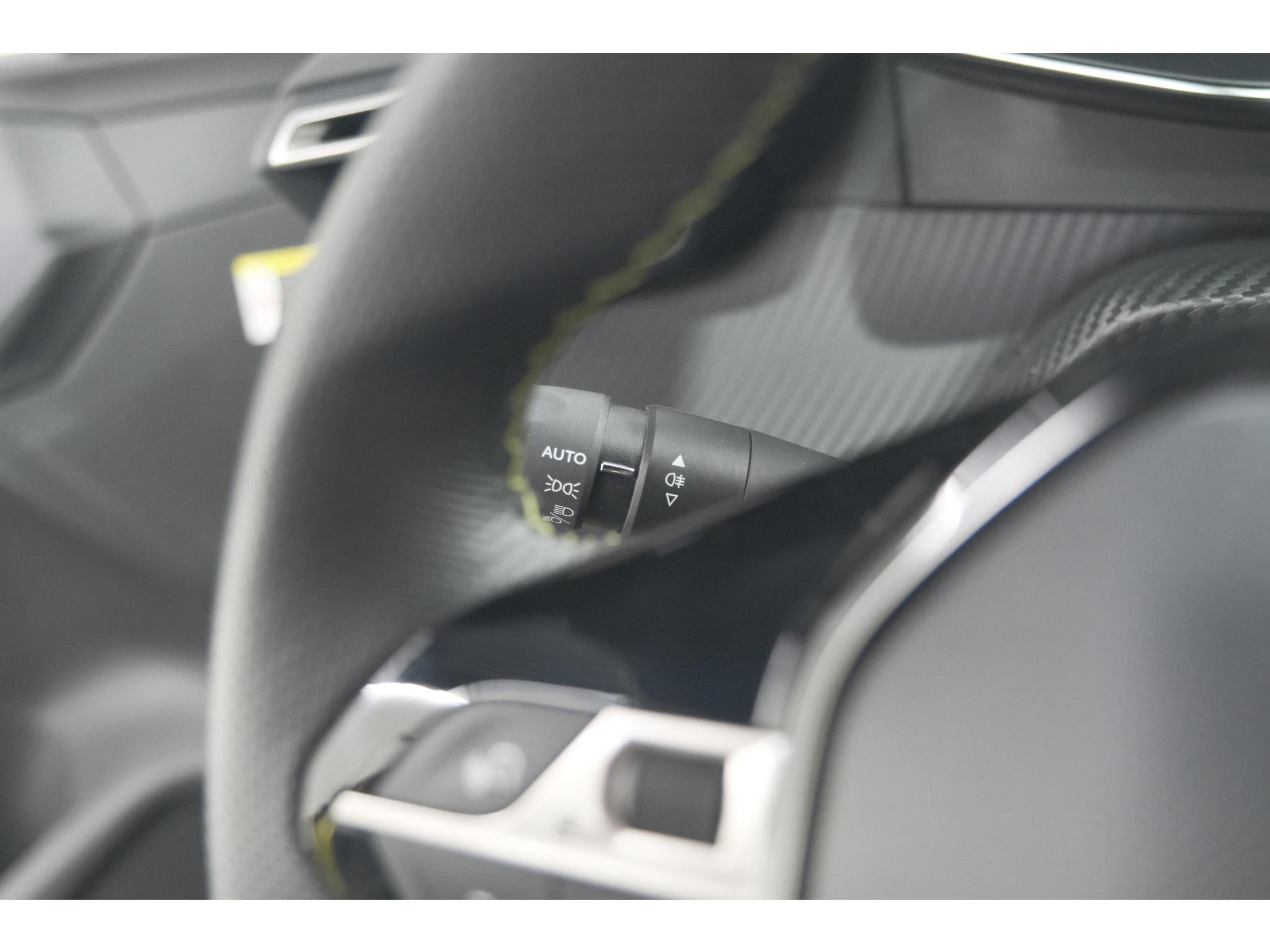 Peugeot 208 PureTech 100 GT | Camera | Apple Carplay | Parkeersensoren