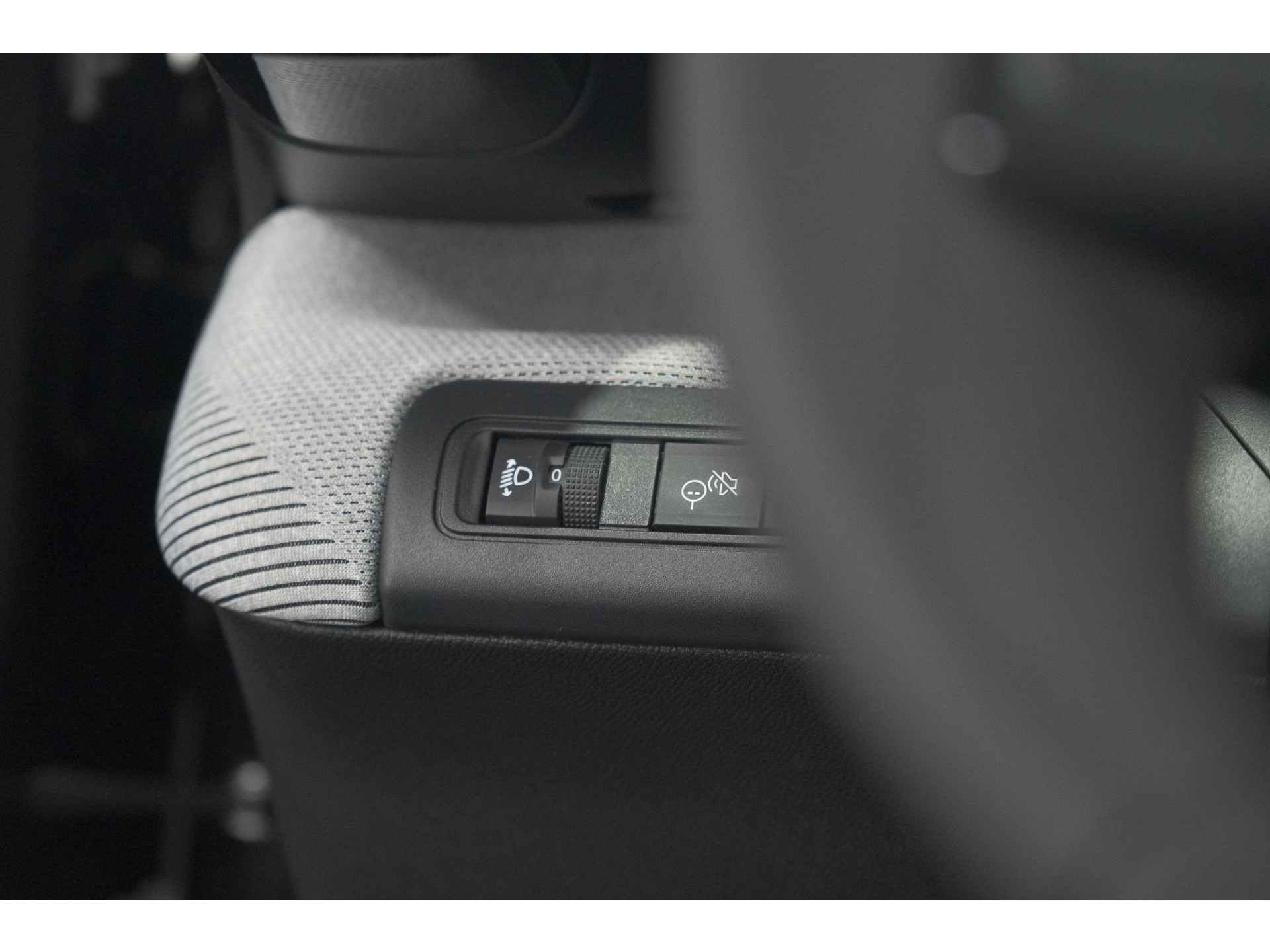 Citroen Ë-C3 Max 113pk 44 kWh | 7 KW Laadfunctie | Camera | Navigatie | Apple Carplay | Parkeersensoren