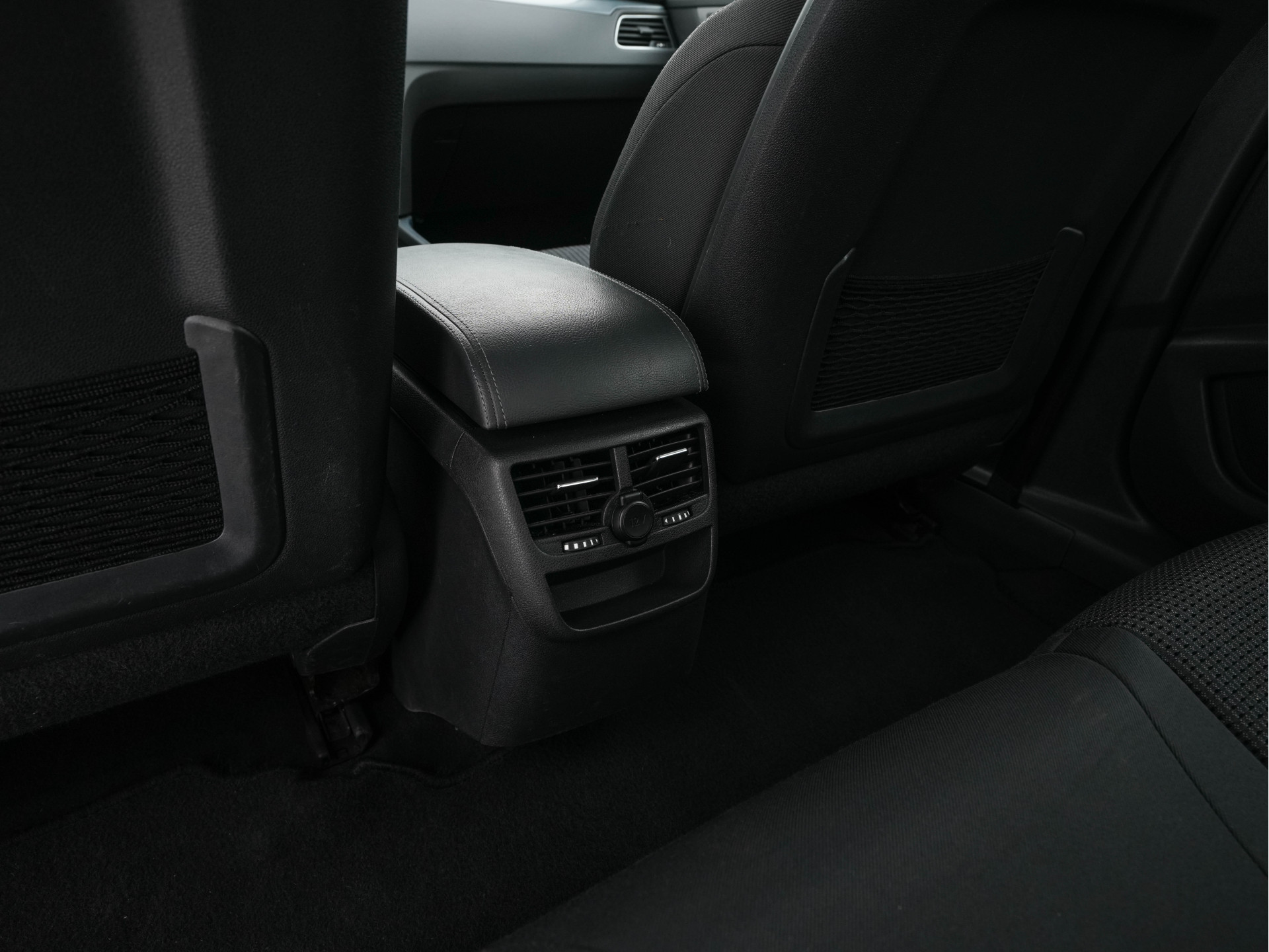 Peugeot 508 2.0 BlueHDi Blue Lease Executive (INCL-BTW) *NAVI-FULLMAP | ECC | PDC | CRUISE | COMFORT-SEATS | TOWBAR | 16"ALU*