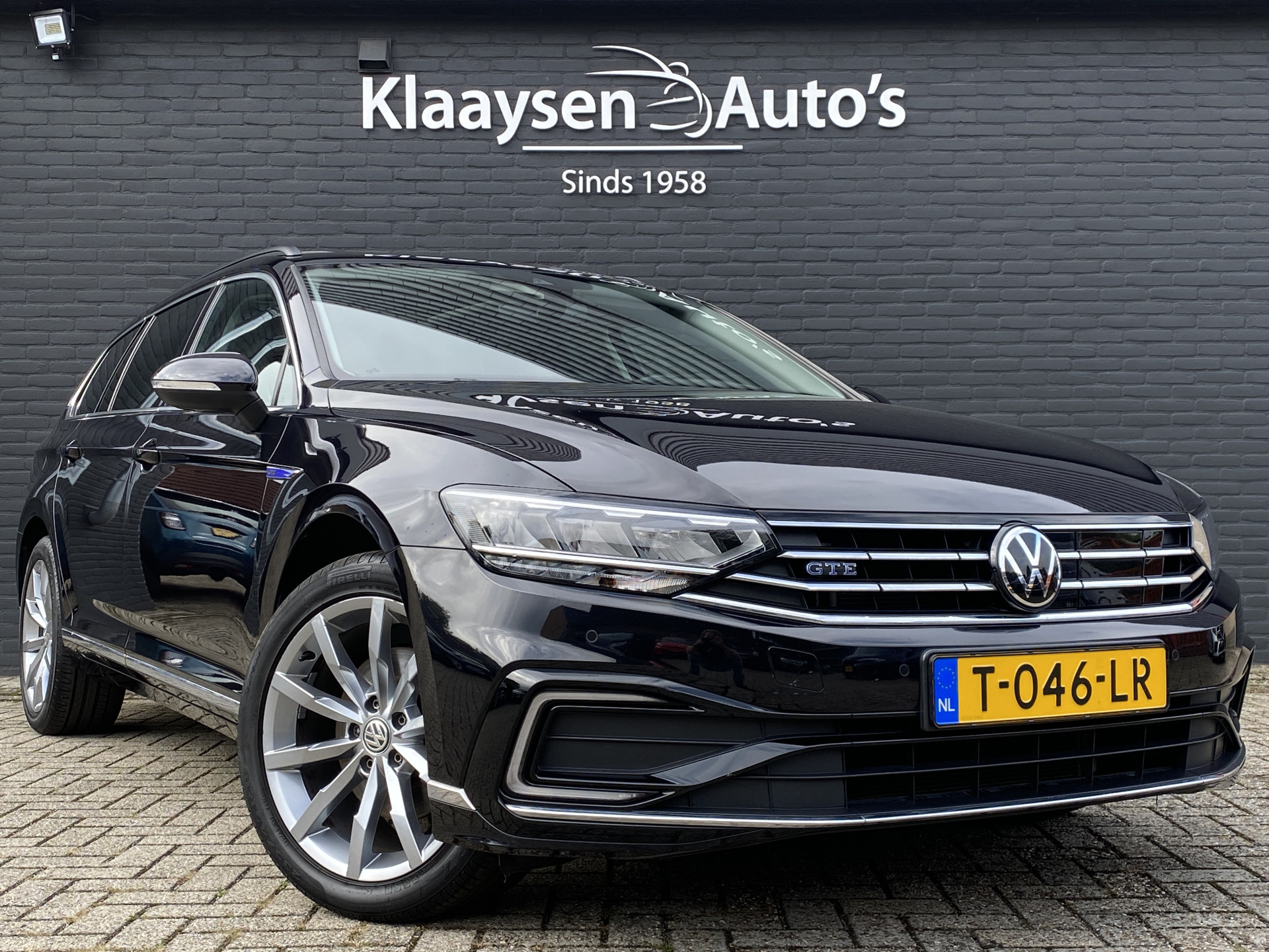 Volkswagen Passat Variant 1.4 TSI PHEV GTE Business | 1e eigenaar | navigatie | trekhaak | panoramadak | virtual cockpit | camera | BTW