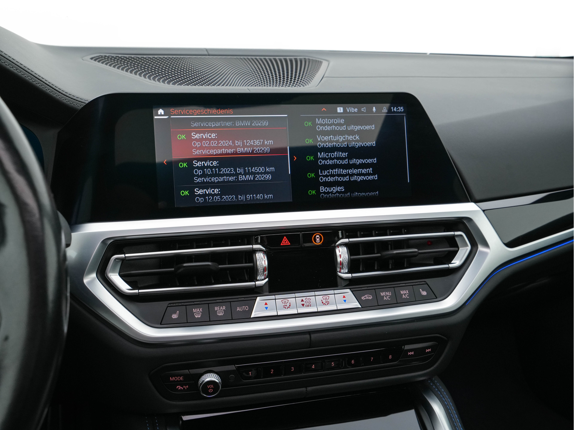 BMW 4-serie Coupé M440i xDrive High Executive Aut. *PANO | LEATHER | HARMAN/KARDON | HEAD-UP | LASER-LED | ADAPTIVE-CRUISE | TOPVIEW | MEMORY-PACK | KEYLESS | HEATED-SPORTSEATS | DAB+ | DIGI-COCKPIT | SHIFTPADDLES | TOWBAR | 19''ALU*