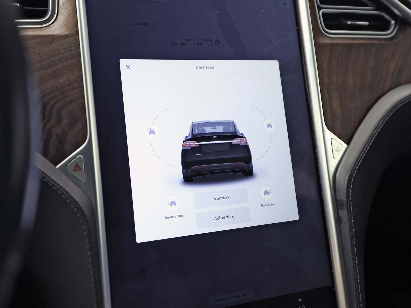 Tesla Model X 100D 7 Persoons 417Pk (AUTOPILOT, LUCHTVERING, STUUR/STOELVERWARMING, CAMERA, ADAPTIVE CRUISE, KEYLESS ENTRY, NIEUWSTAAT)