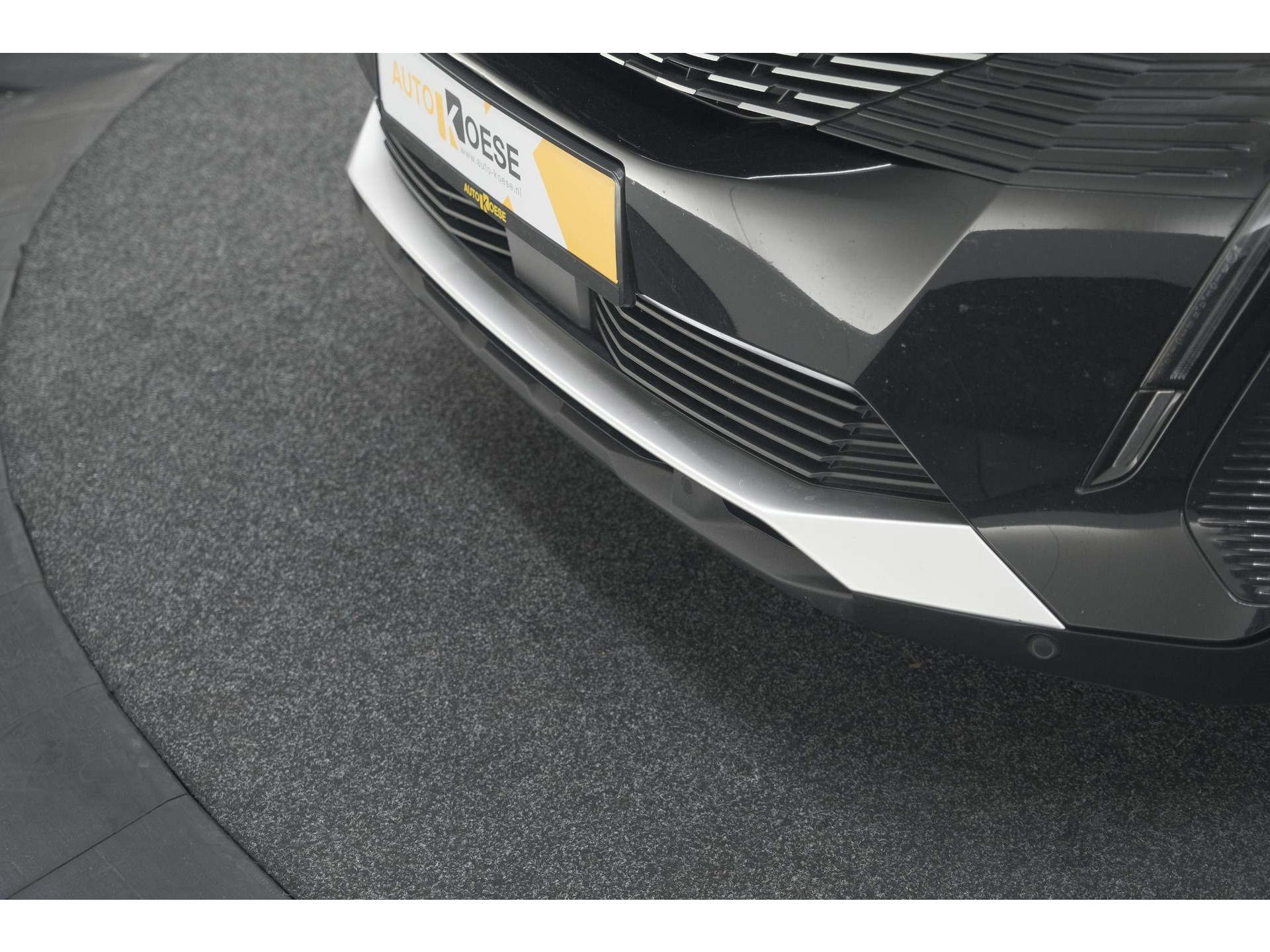 Peugeot 3008 PureTech 130 Allure | Trekhaak | Camera | Dodehoekdetectie | Navigatie