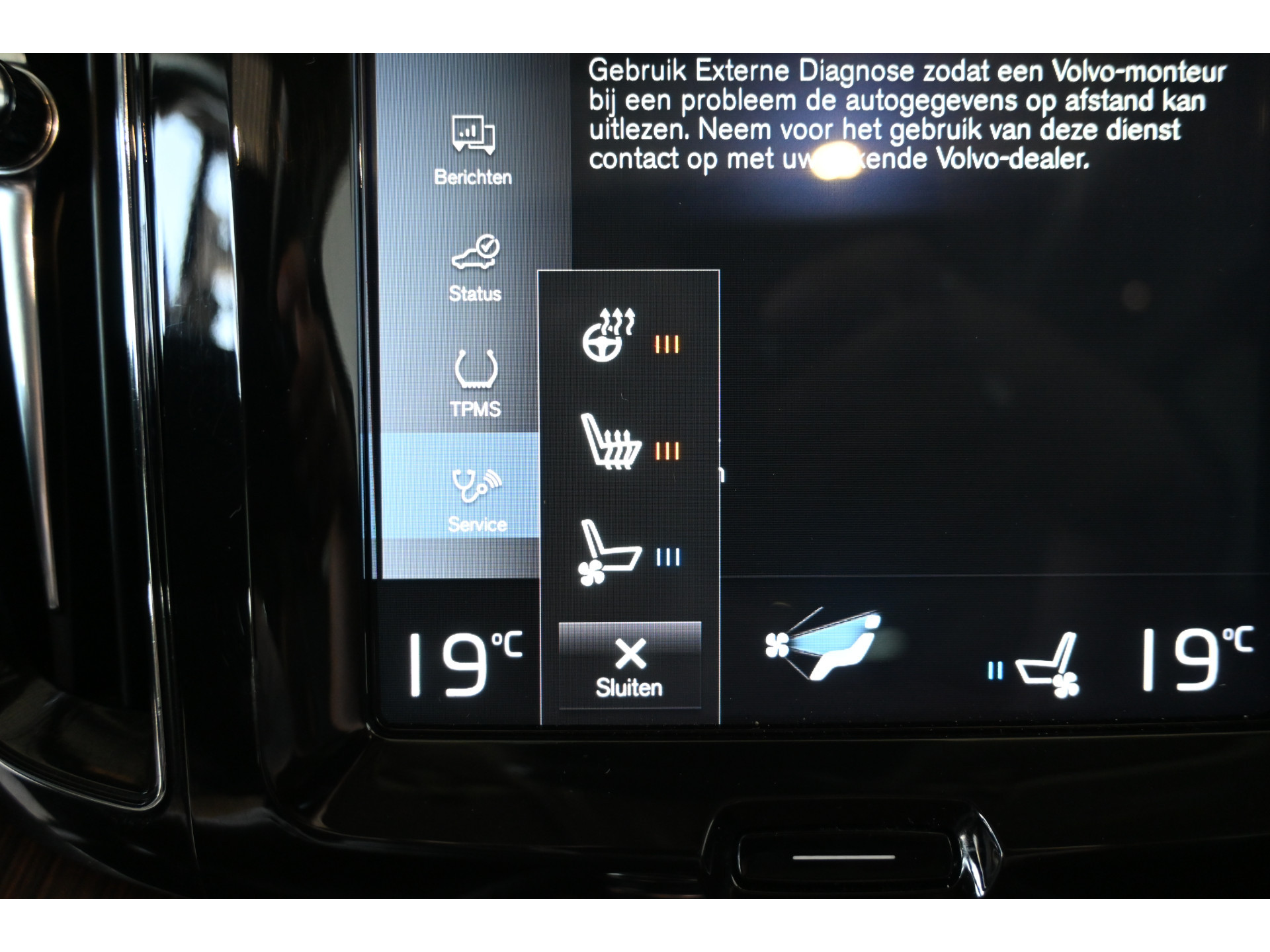 Volvo XC60 2.0 T8 Twin Engine AWD Inscription Harman/Kardon Navigatie Panoramadak Carplay Goed Onderhouden! Inruil Mogelijk!