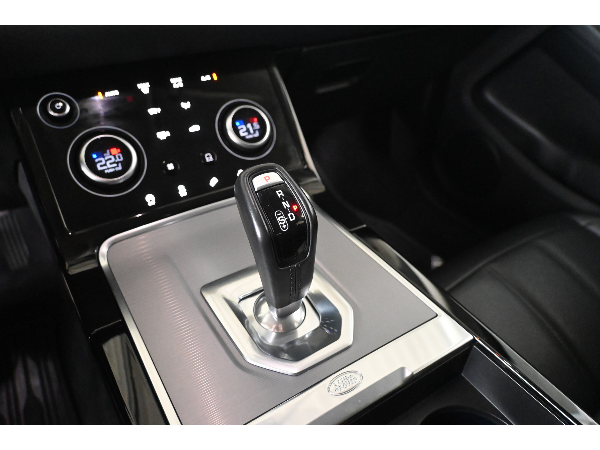 Land Rover Range Rover Evoque 2.0 P200 AWD Automaat Navigatie Leder Stoel/Stuur verwarming Rijklaarprijs Inruil Mogelijk!
