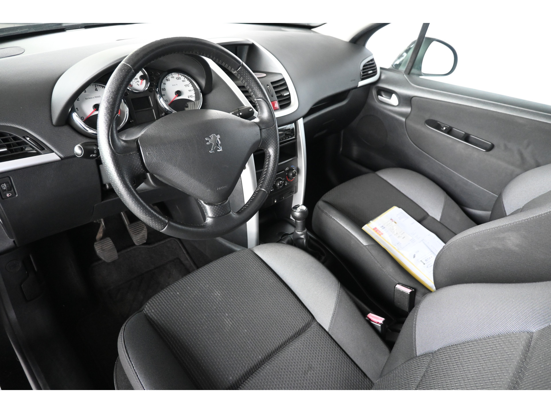 Peugeot 207 1.4 VTi Urban Move Airco Cruise Control Trekhaak All in Prijs! Inruil Mogelijk!