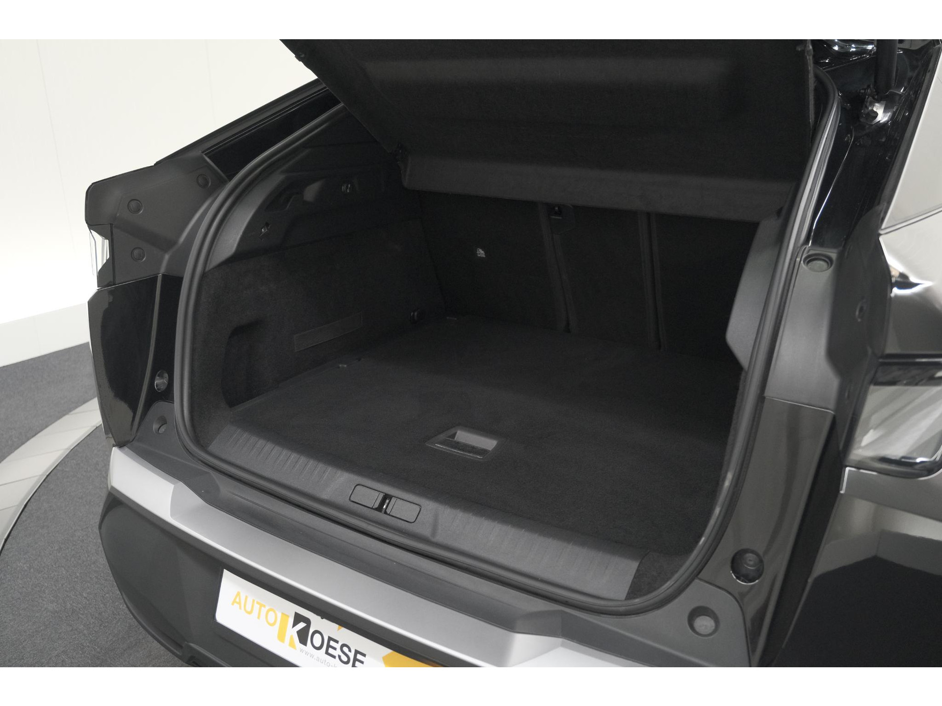 Peugeot 3008 1.2 Hybrid 145 GT | Adaptieve Cruise Control | Elektrische Kofferklep | Alcantara Stoelen | Camera